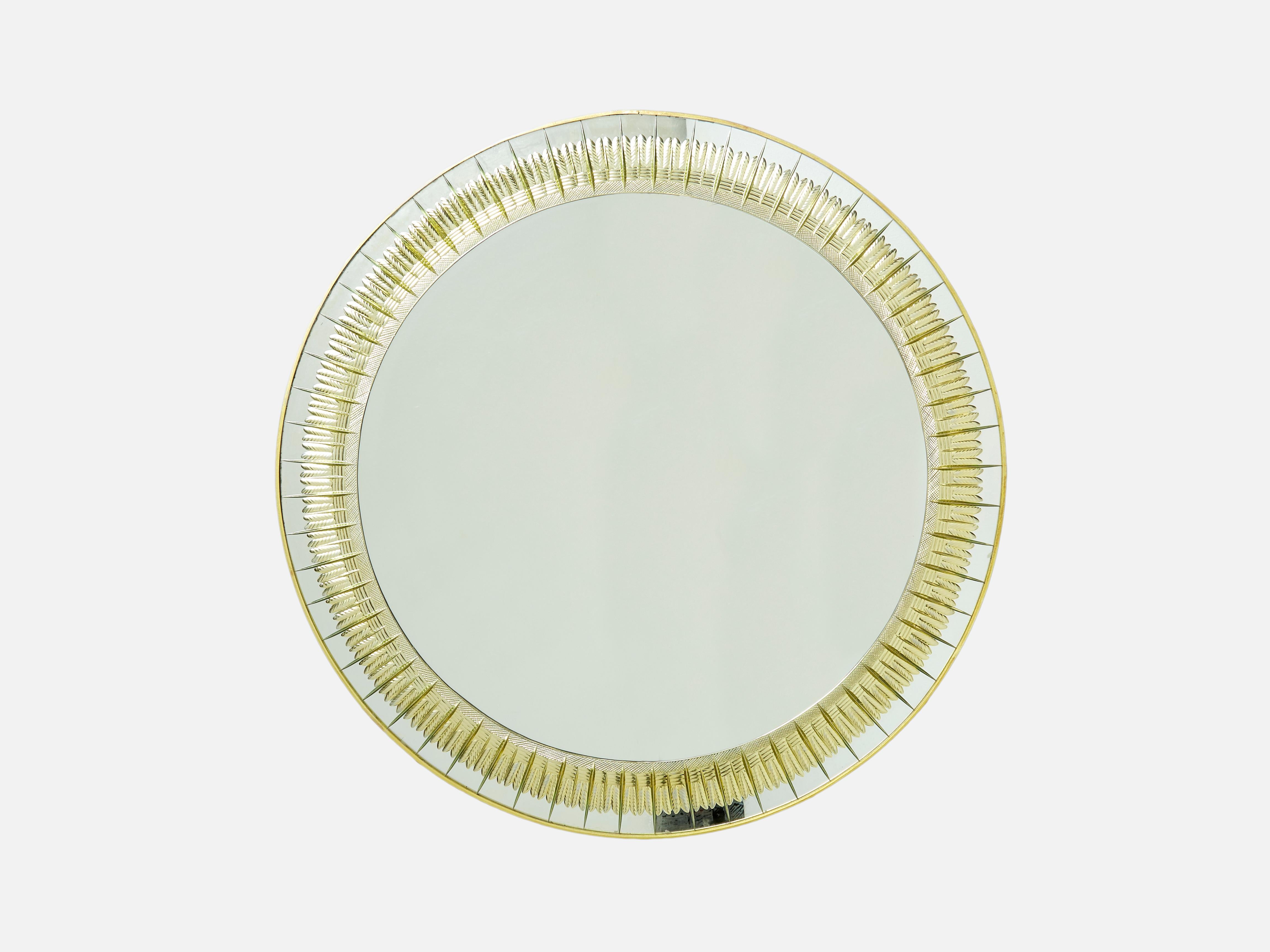 Mid-Century Modern Italian Brass Golden Cristal Mirror by Cristal Arte, 1960s For Sale