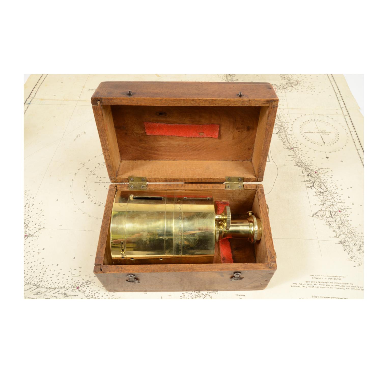 Italian Brass Land-Surveyor Instrument Made in 1860 with its Original Walnut Box For Sale 8