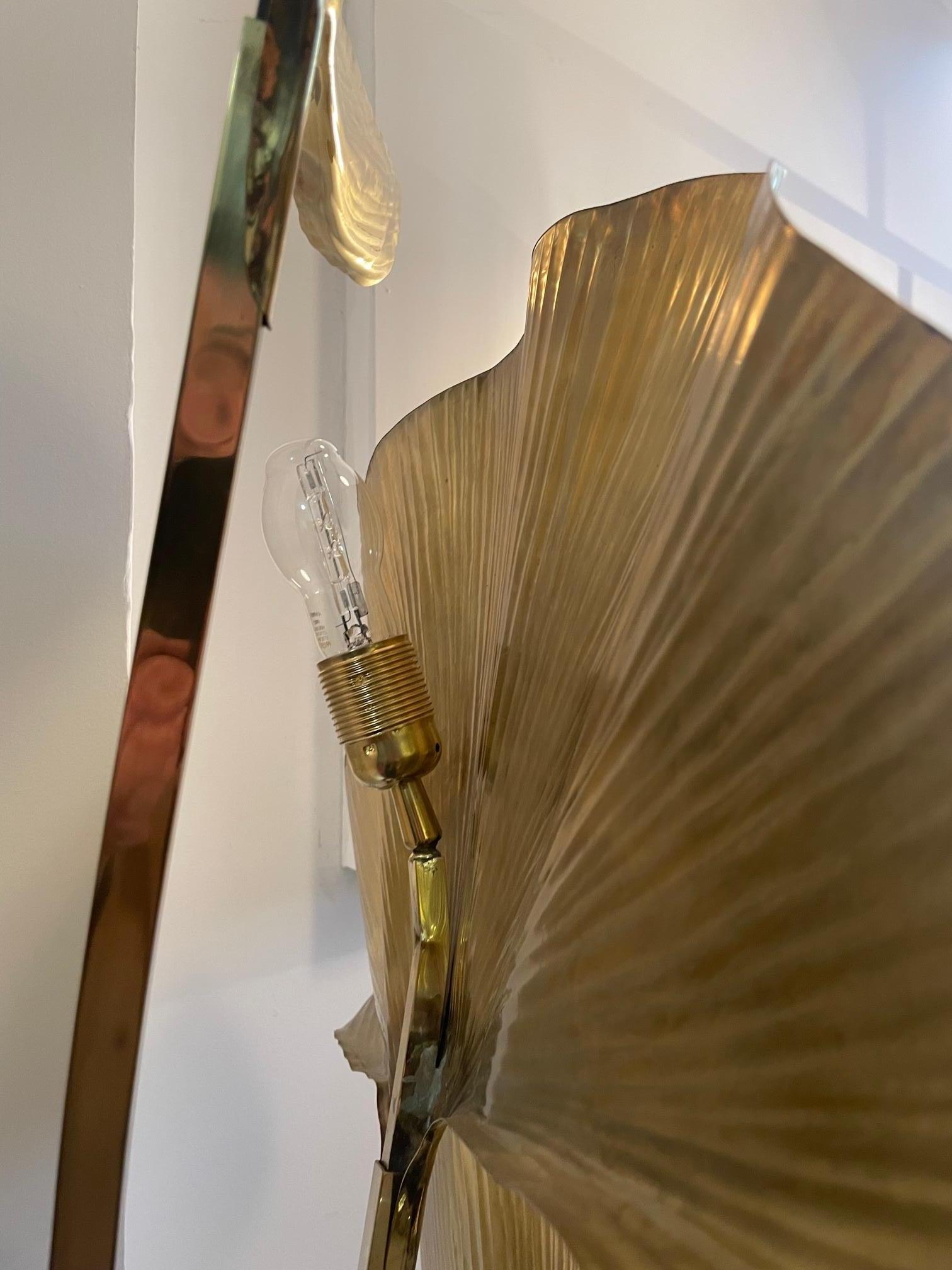 Italian Brass Leaf-Shaped Floor Lamp 8