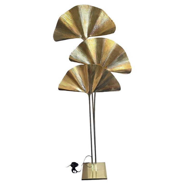 Italian Brass Leaf-Shaped Floor Lamp For Sale at 1stDibs