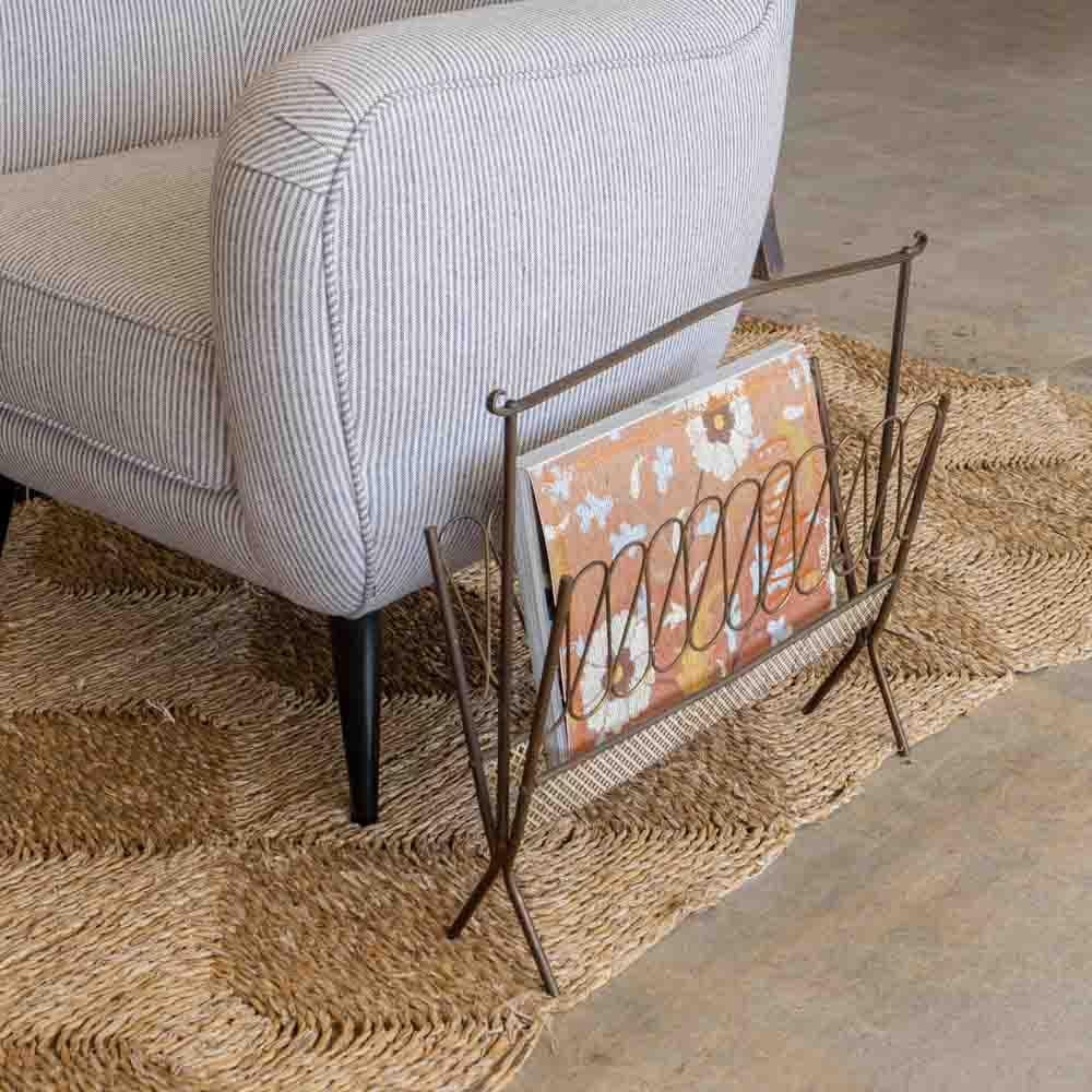Italian Brass Magazine Rack In Good Condition For Sale In Los Angeles, CA