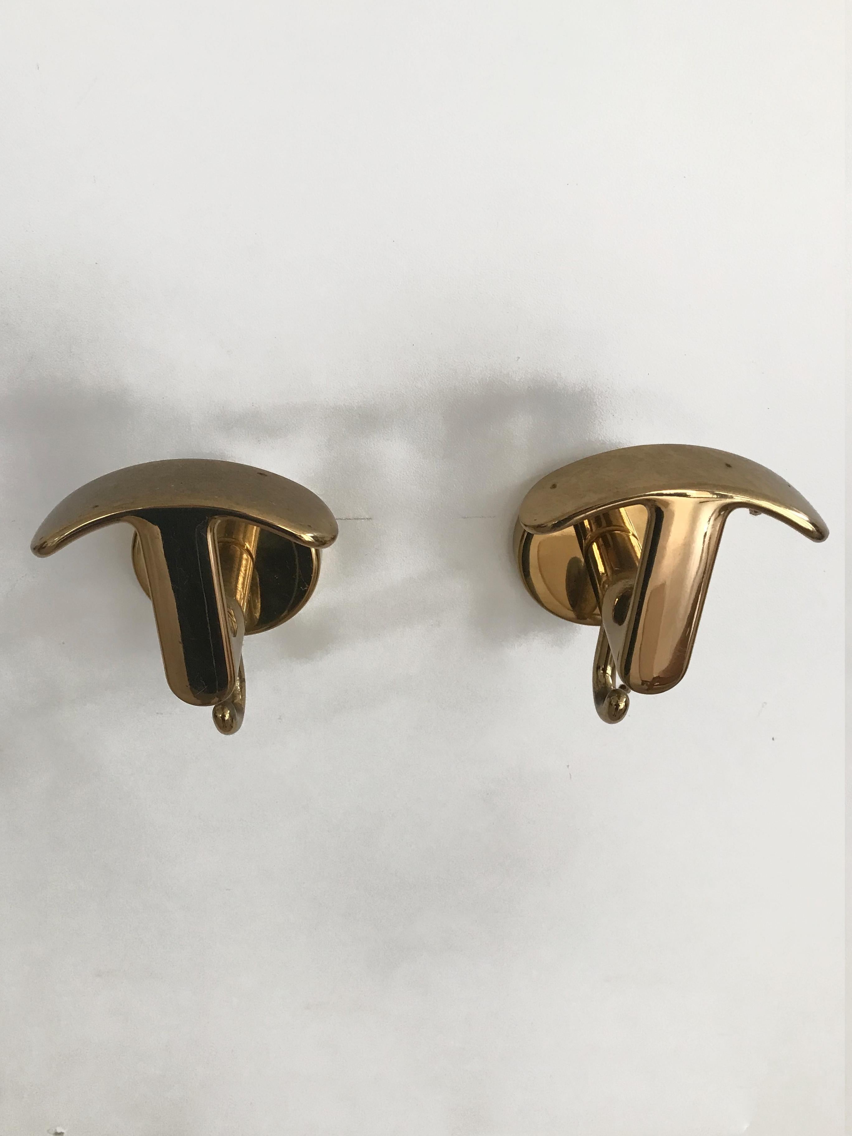 Percheros de pared italianos de latón de mediados de siglo setenta set de 7 en venta 1