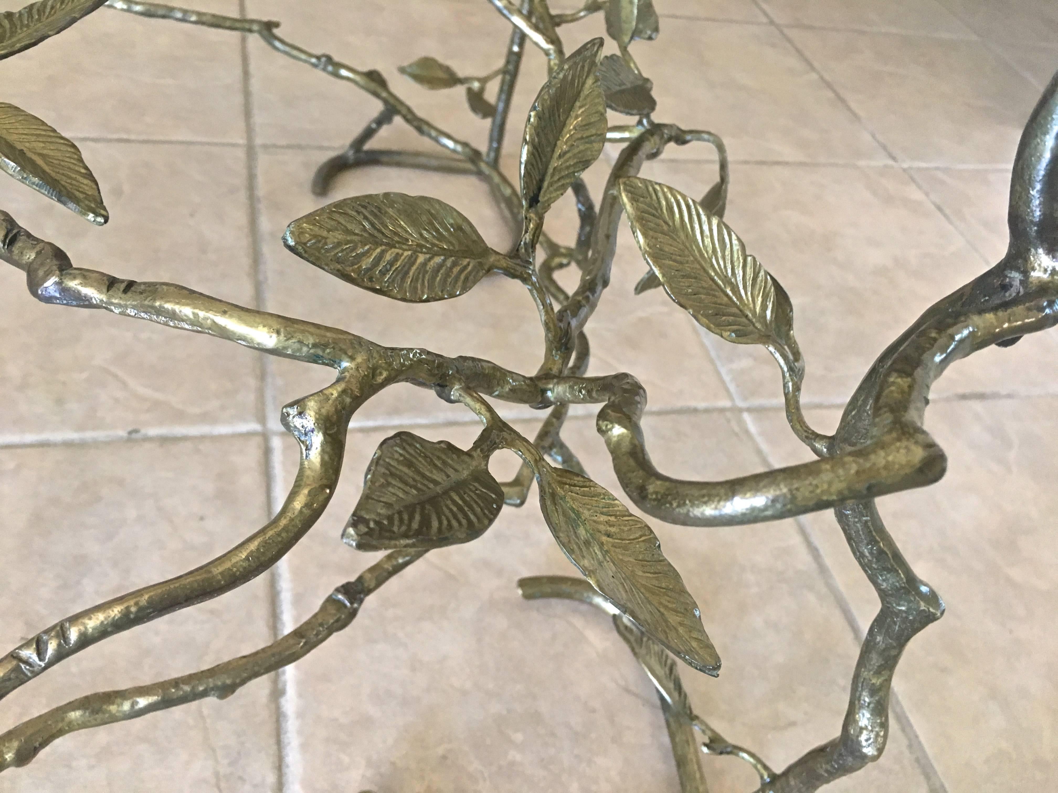 Table à cocktail en laiton italien:: arbre et oiseau organiques 8
