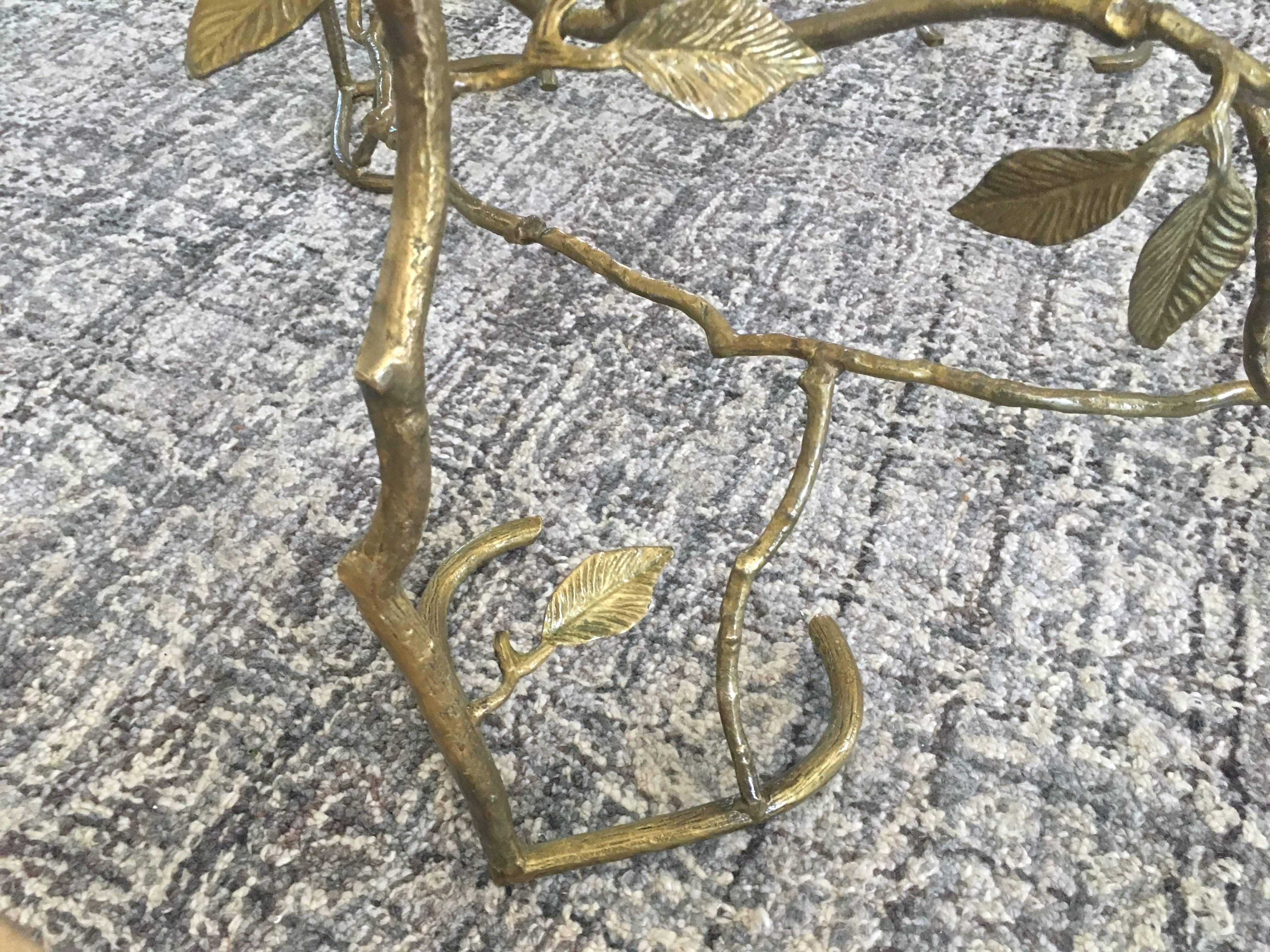 Table à cocktail en laiton italien:: arbre et oiseau organiques 10