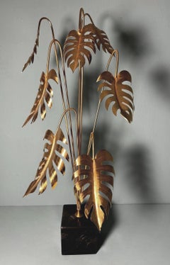 Escultura vegetal italiana de latón montada sobre mármol negro de Marquinia