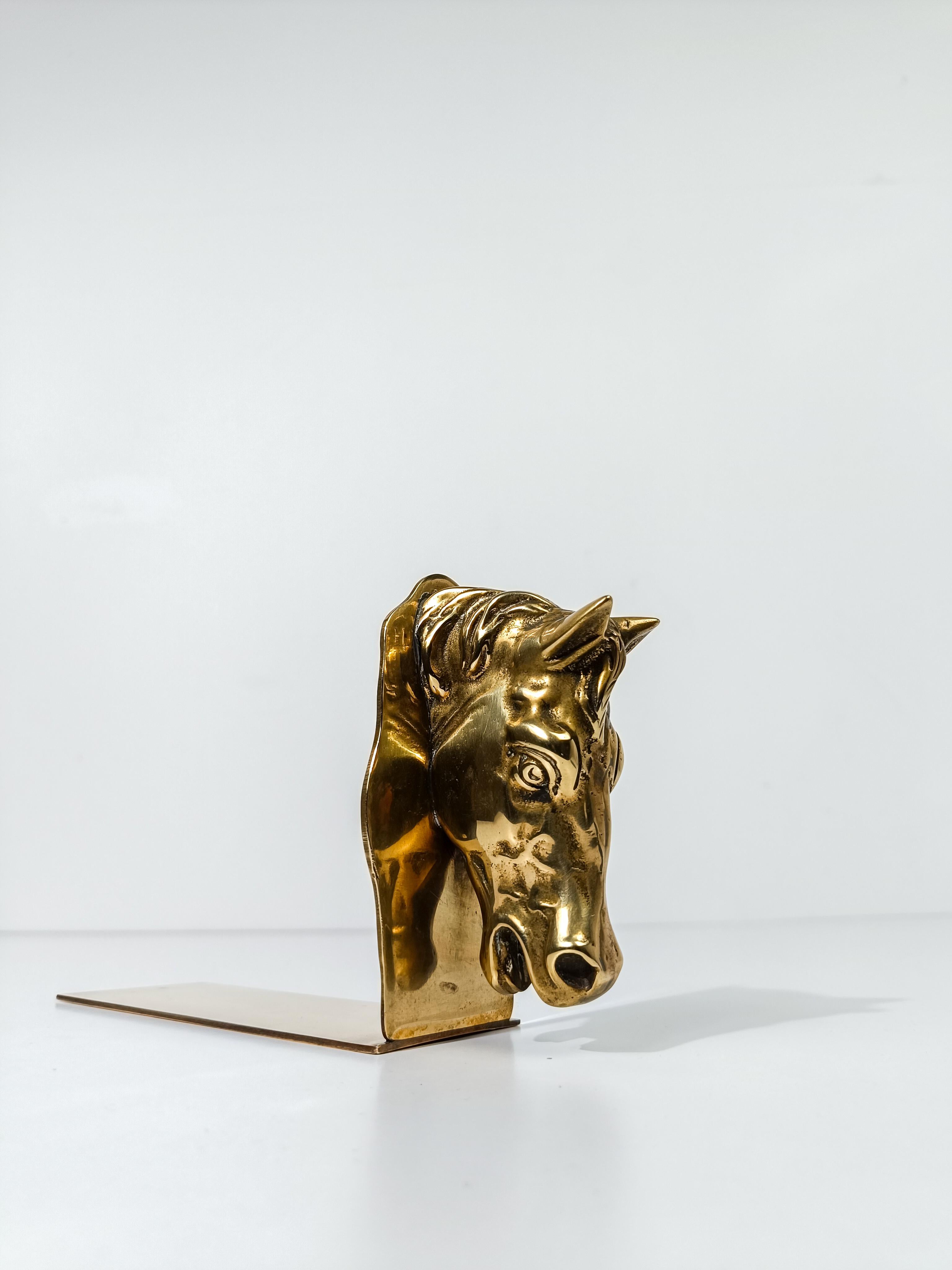Fermalibro scultoreo equestre italiano in ottone a forma di testa di cavallo, anni '70 in vendita 4