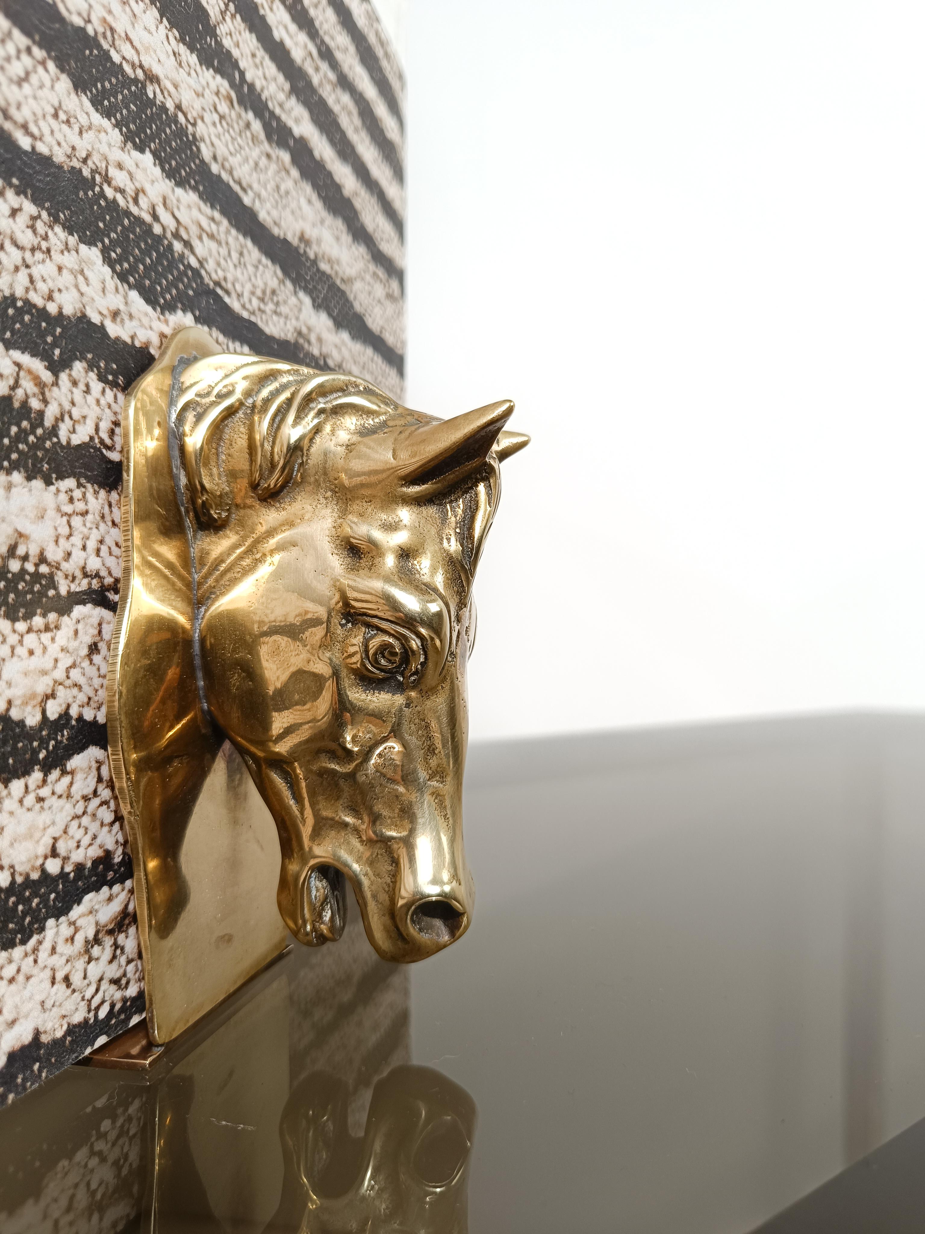 Fermalibro scultoreo equestre italiano in ottone a forma di testa di cavallo, anni '70 in vendita 5
