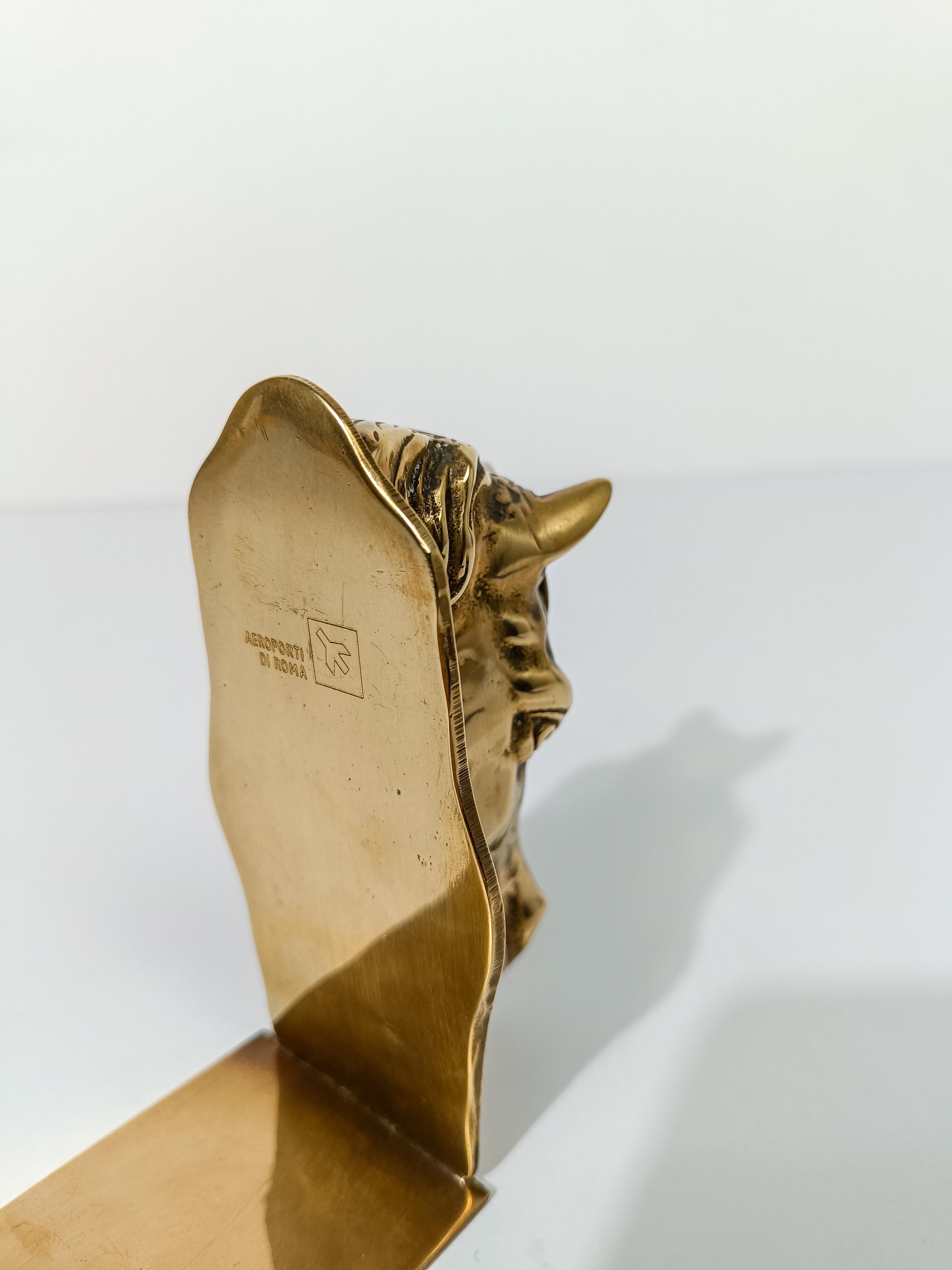 Fermalibro scultoreo equestre italiano in ottone a forma di testa di cavallo, anni '70 in vendita 2