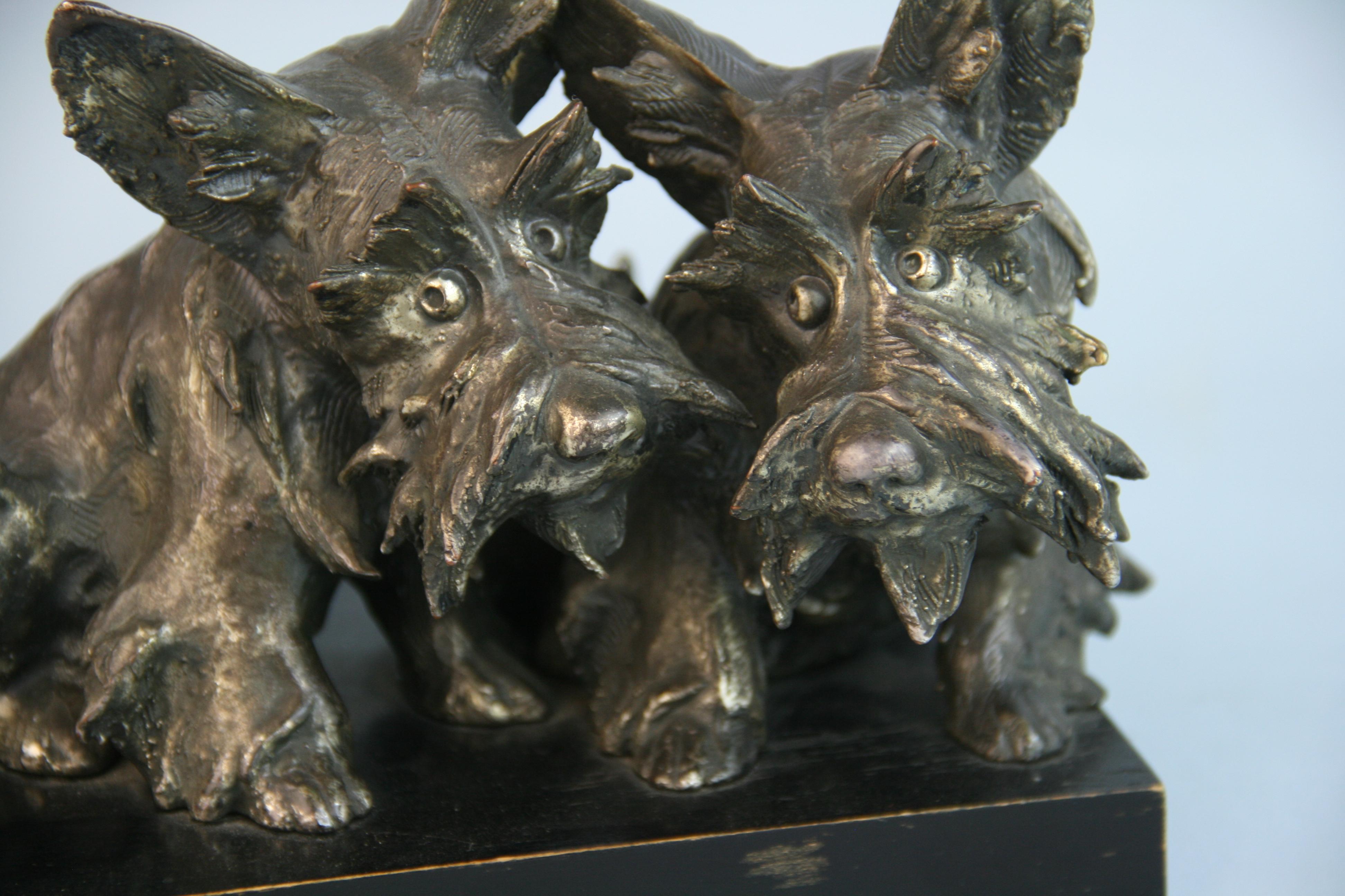 Italian Brass Sculpture of Two Scottish Terriers Dogs In Good Condition For Sale In Douglas Manor, NY