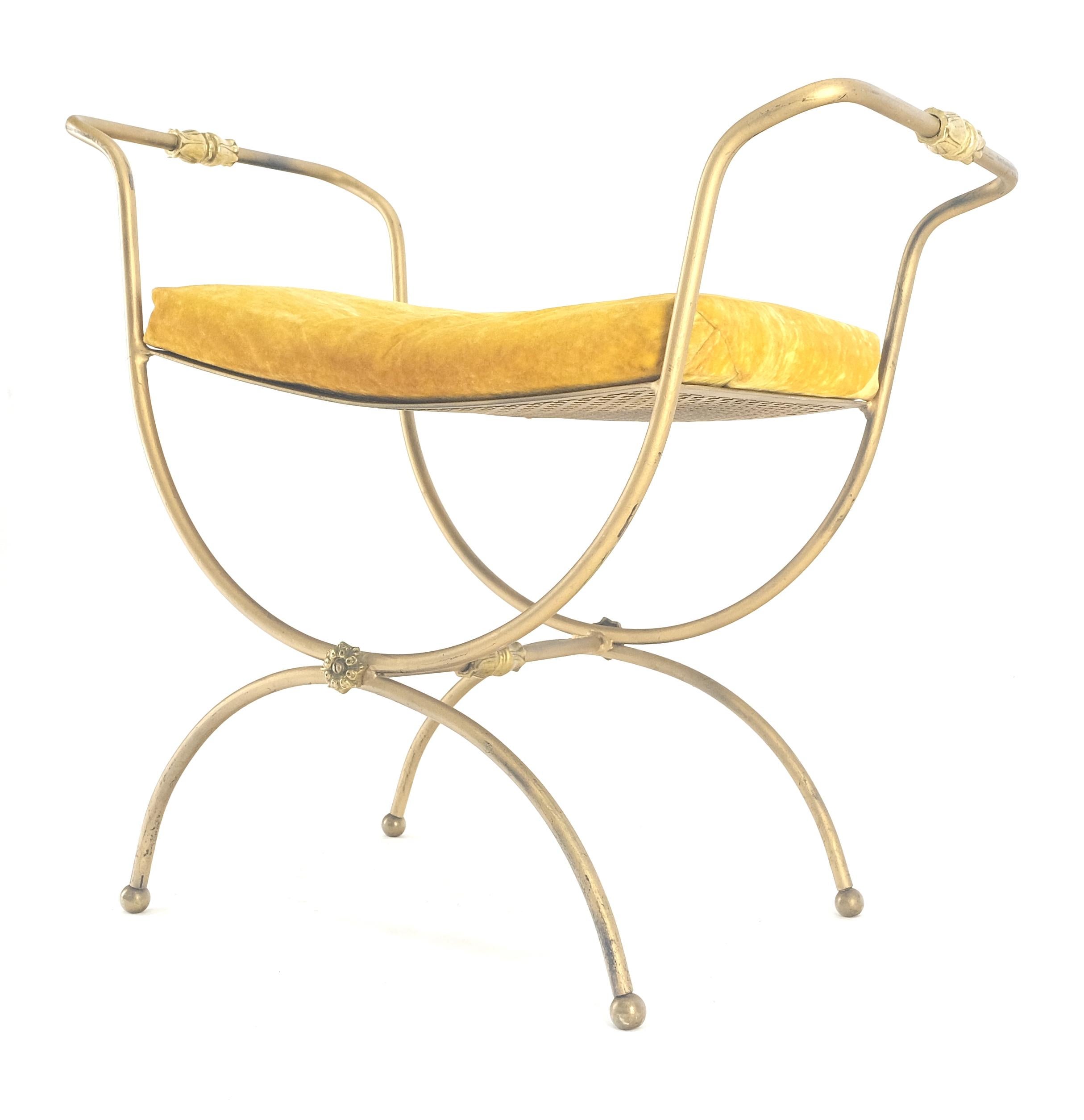 Italian Brass & Steel Bent Wire Ball Feet Gold Upholstery Cushion Window Bench For Sale 5