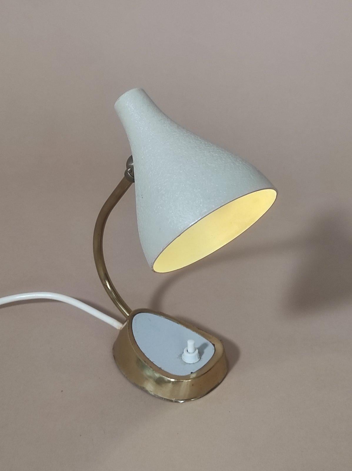 Lampe de table italienne en laiton 1950 Bon état - En vente à Čelinac, BA