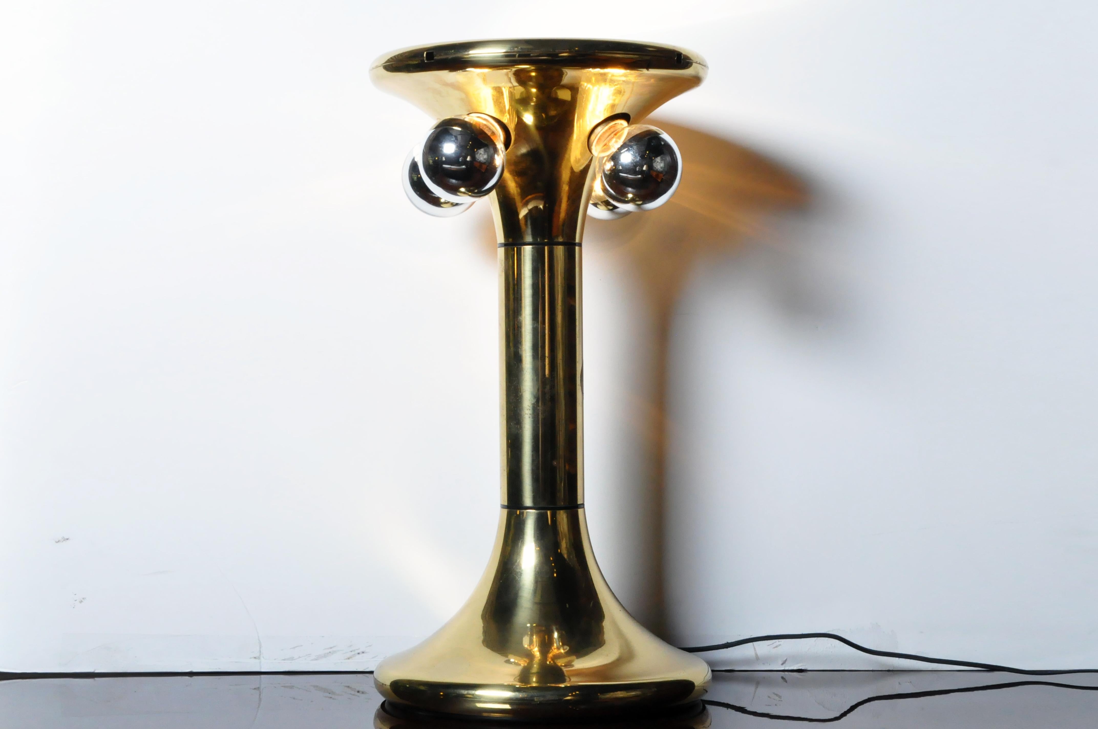 Italian Brass Table Lamp In Good Condition In Chicago, IL