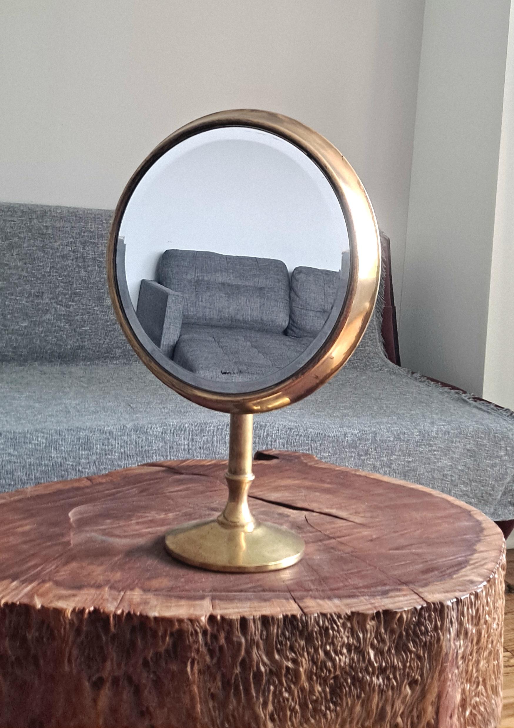 Italian Brass Table Mirror  In Good Condition In Los Angeles, CA