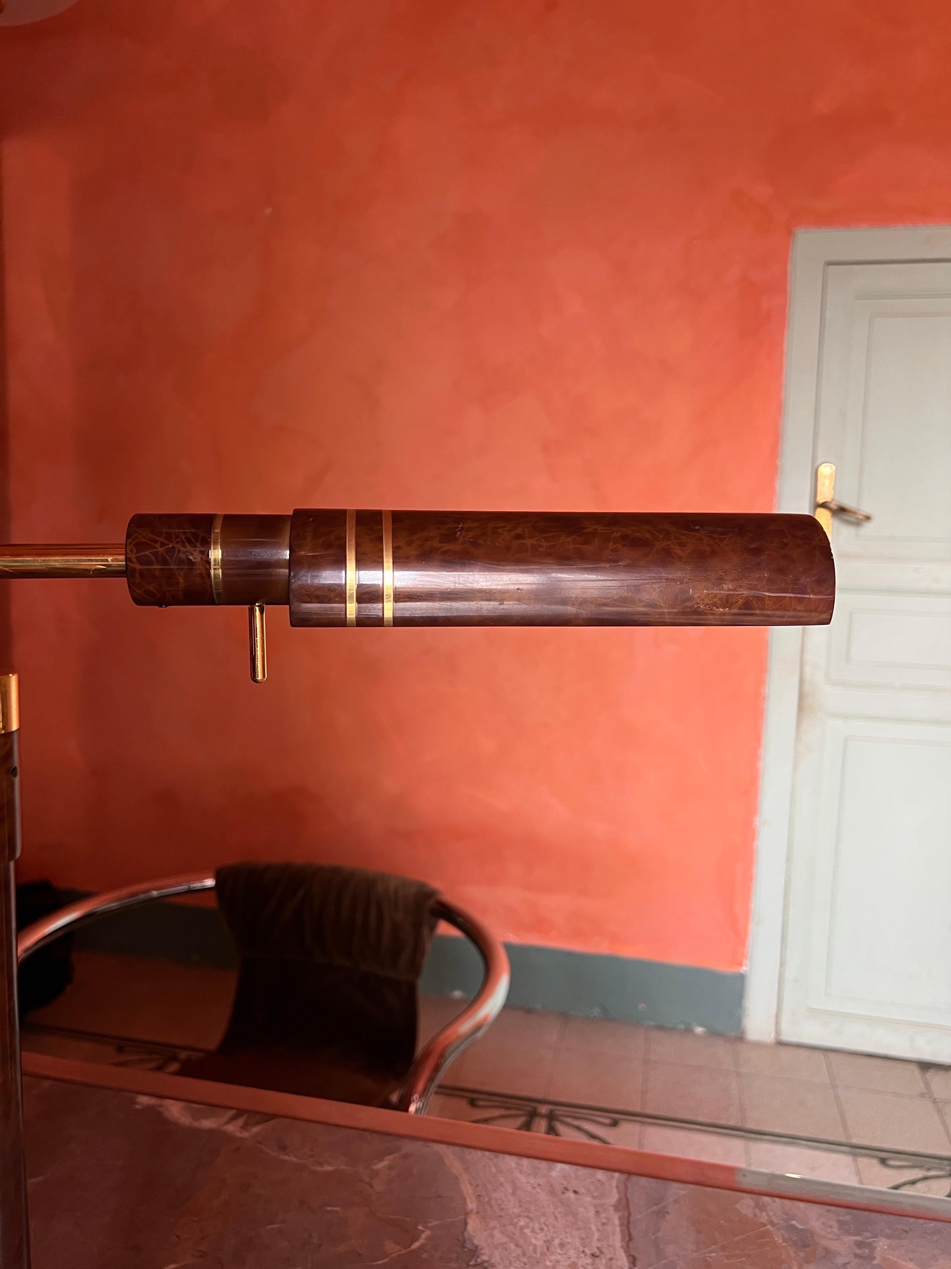 Lámpara de sobremesa o escritorio italiana de latón de Fratelli Martini, años 70 en venta 4