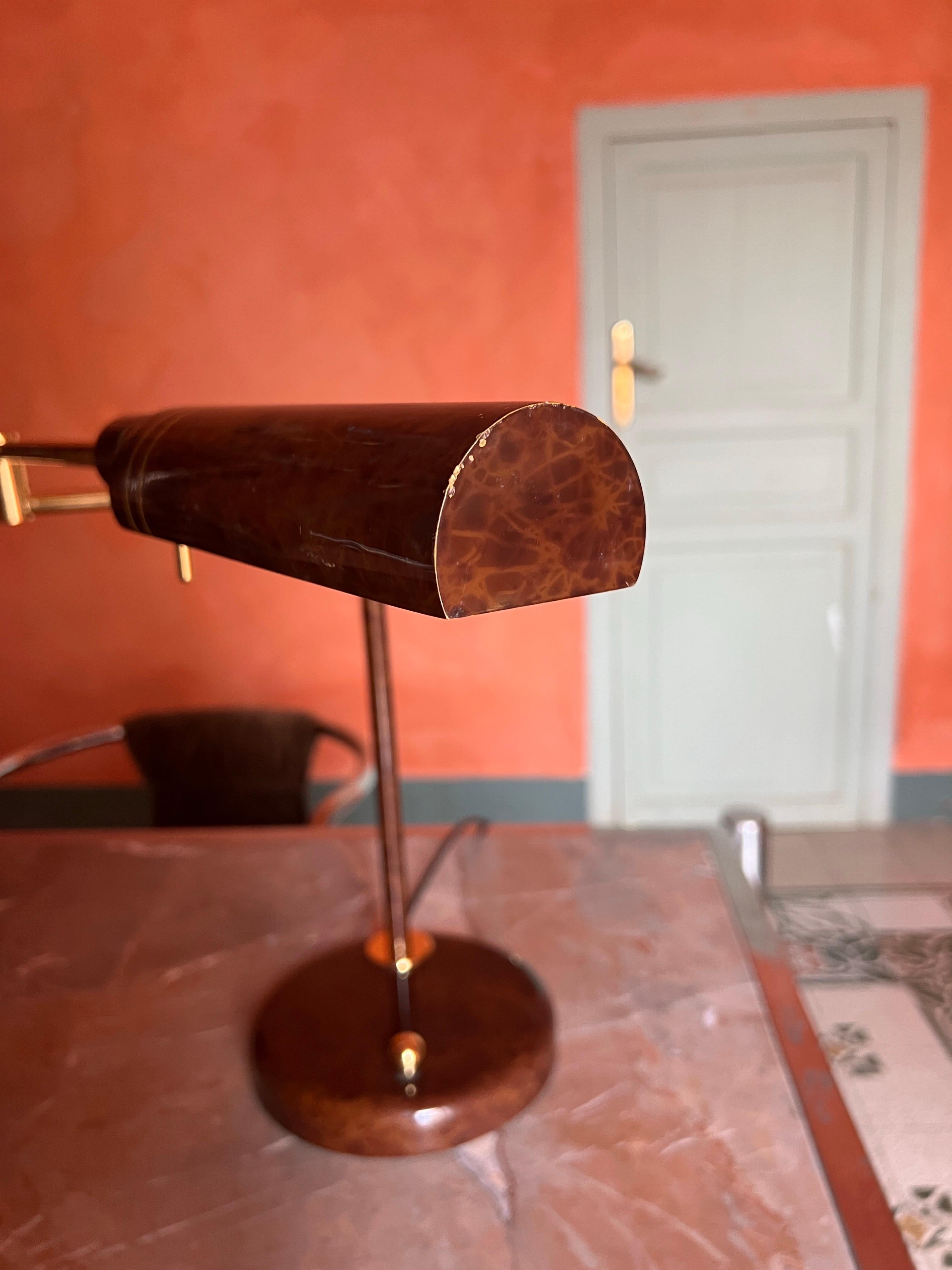 Lámpara de sobremesa o escritorio italiana de latón de Fratelli Martini, años 70 en venta 7