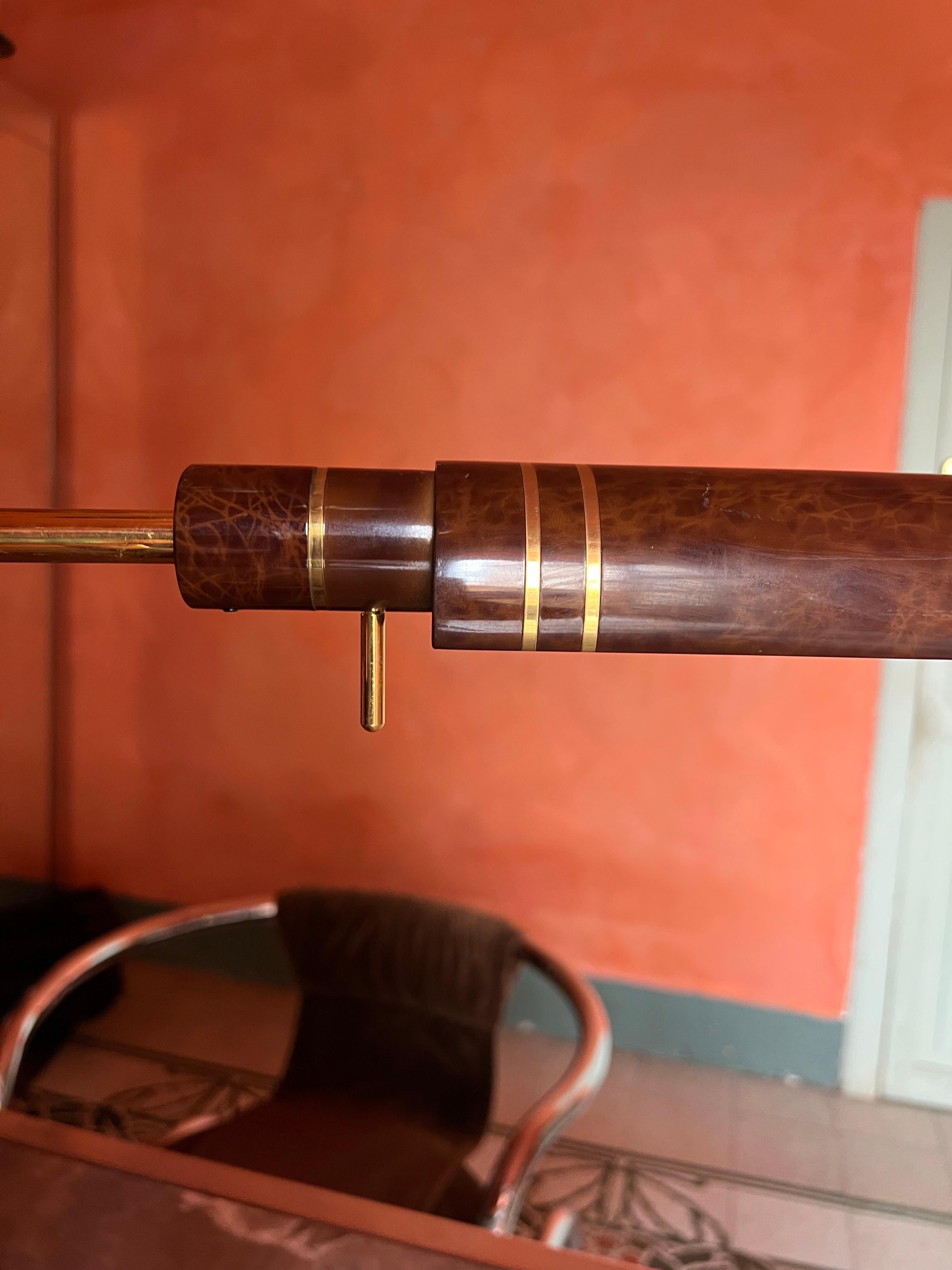 Lámpara de sobremesa o escritorio italiana de latón de Fratelli Martini, años 70 siglo XX en venta