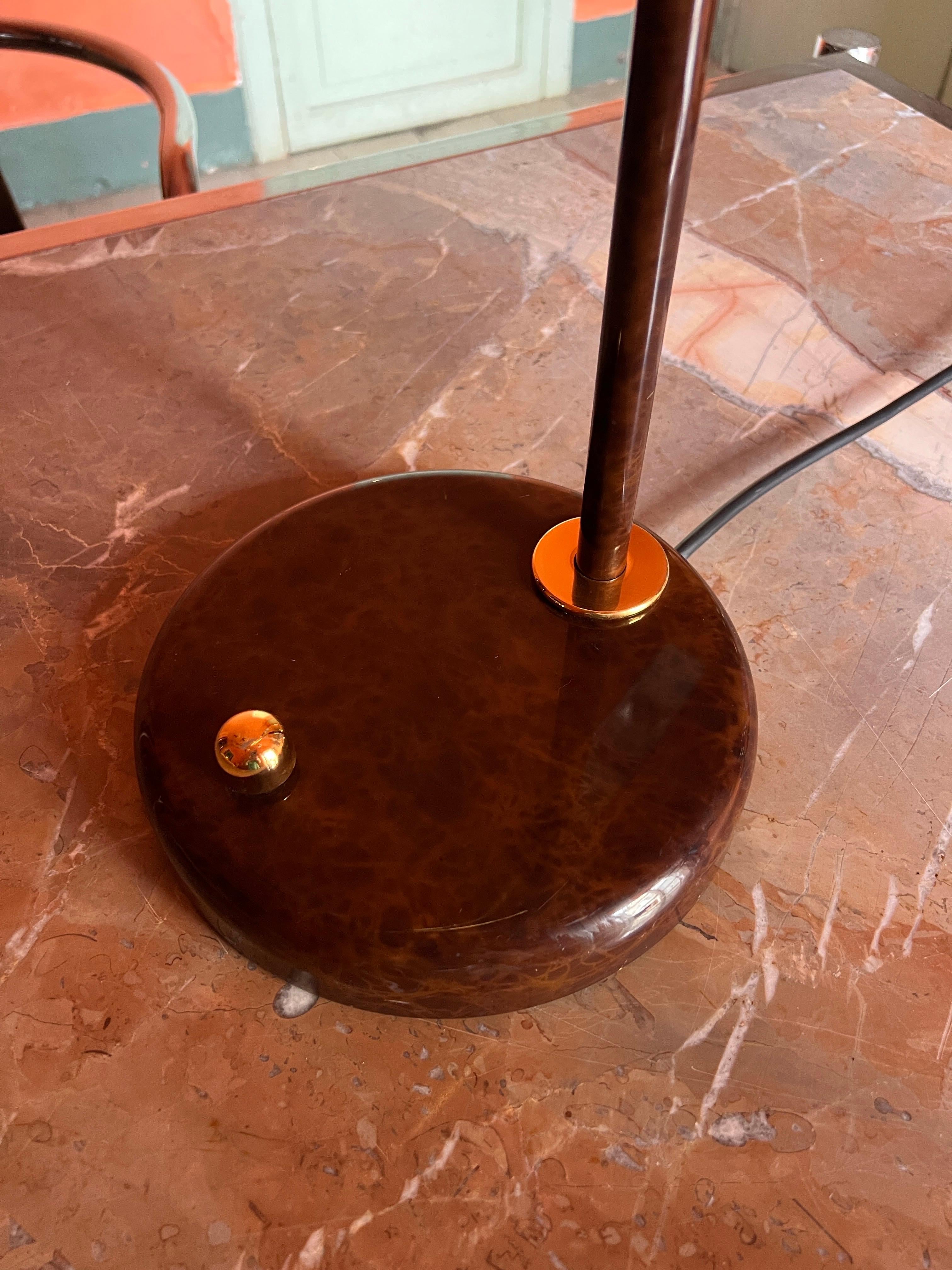 Lámpara de sobremesa o escritorio italiana de latón de Fratelli Martini, años 70 en venta 2