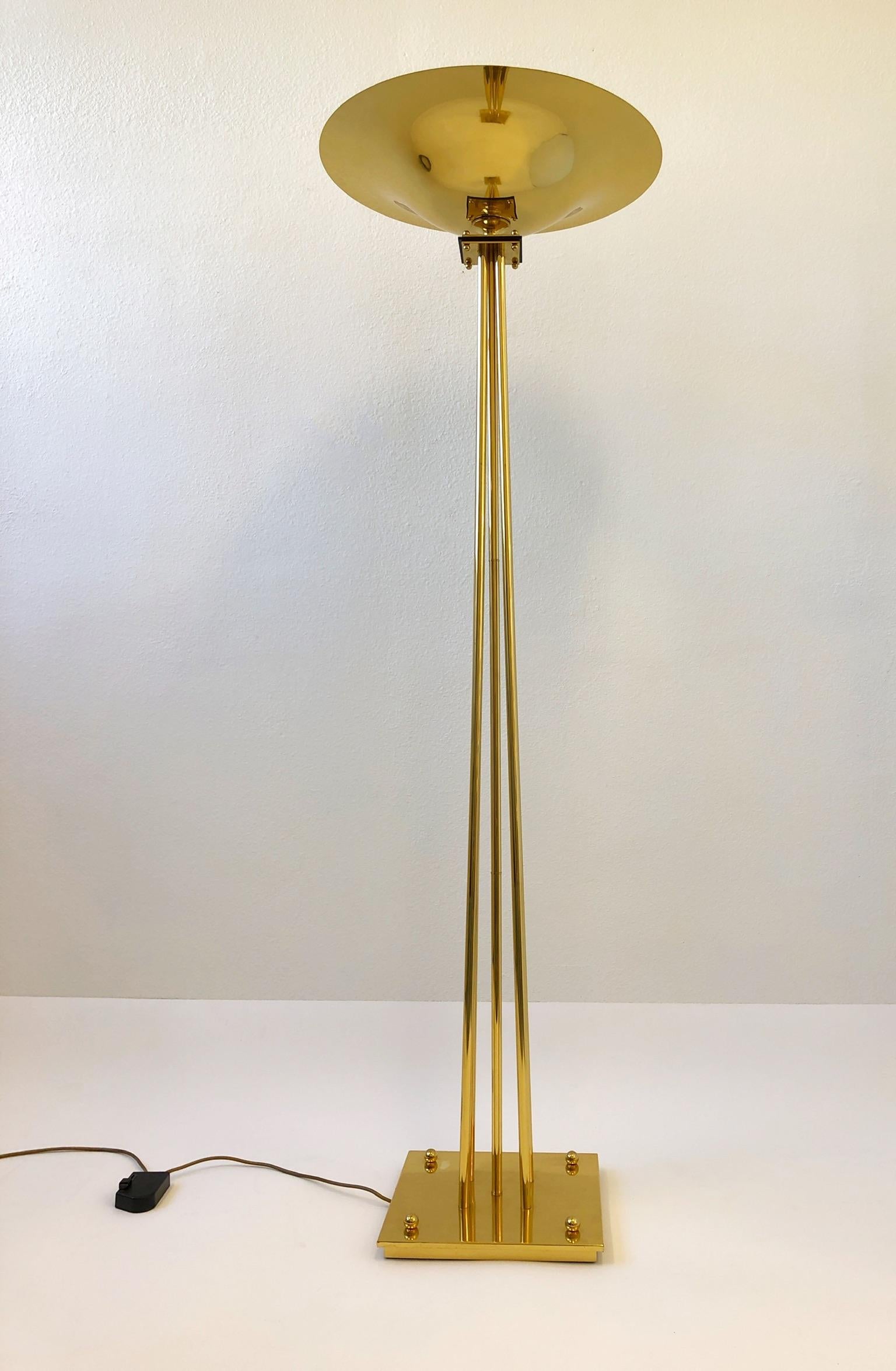 Italian Brass Torchier Floor Lamp by Prearo In Good Condition For Sale In Palm Springs, CA