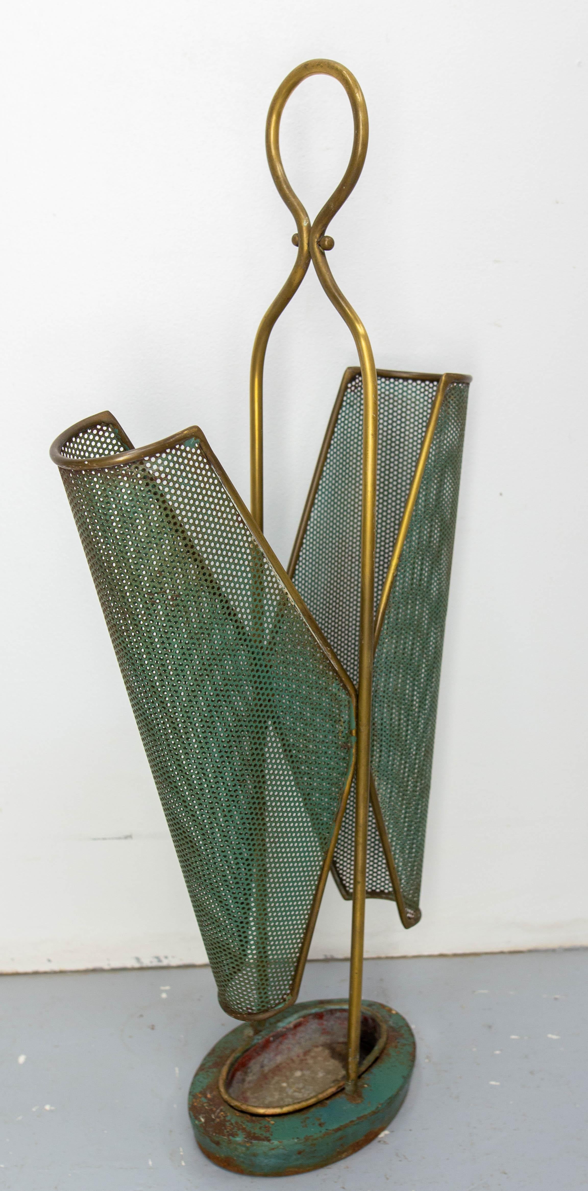 Mid-Century moderno Portaombrelli italiano in ottone in stile Matégo, 20° metà del secolo scorso in vendita