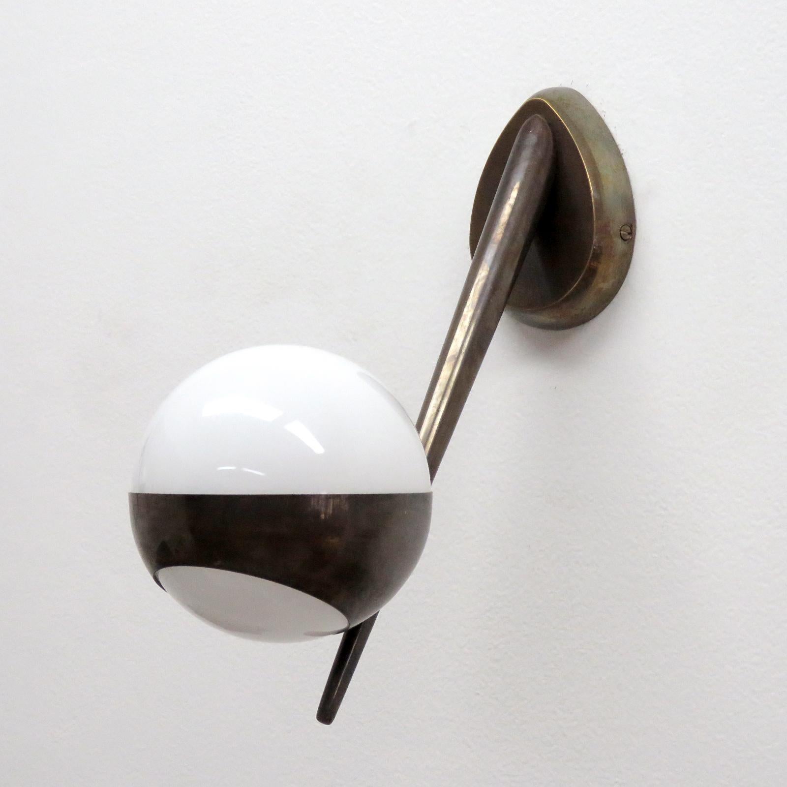 Mid-Century moderno Lampade da parete in ottone italiano in vendita