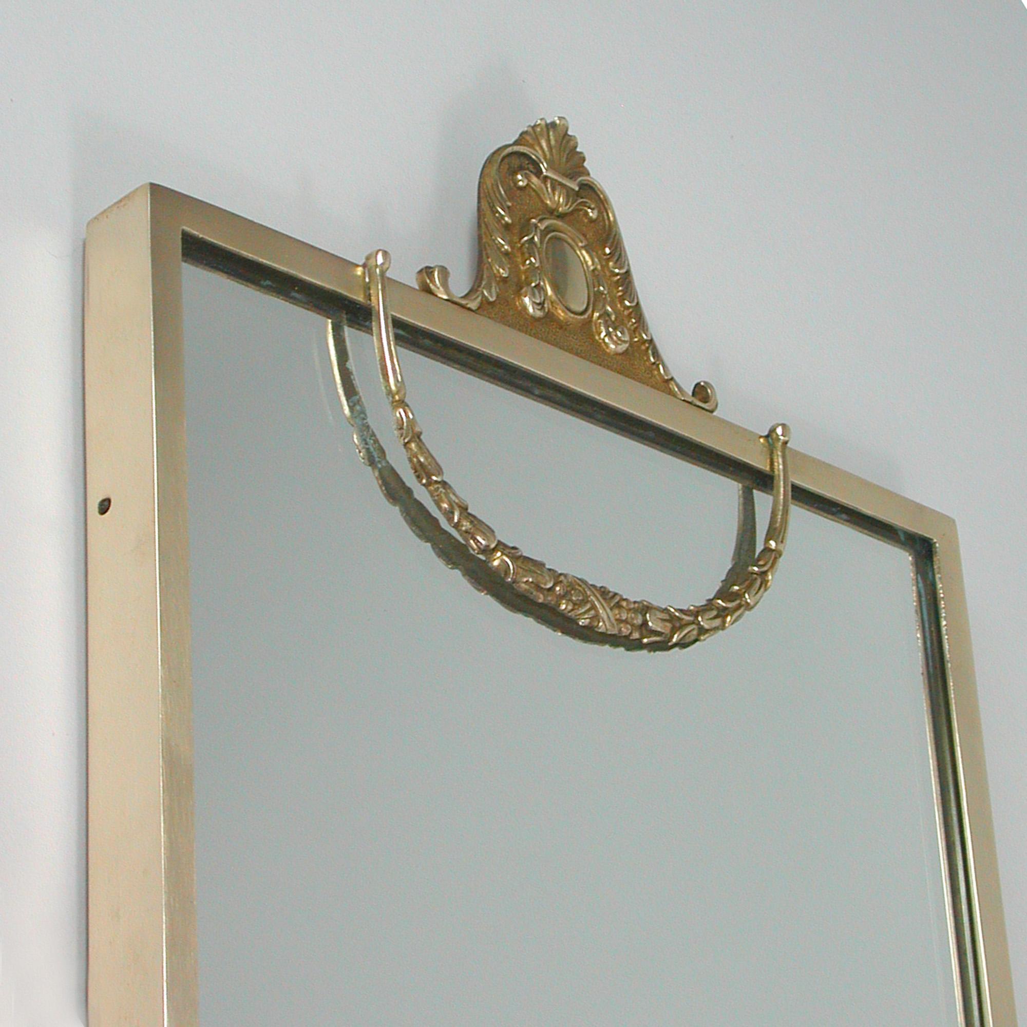 Italian Brass Wall Mirror, 1950s For Sale 1
