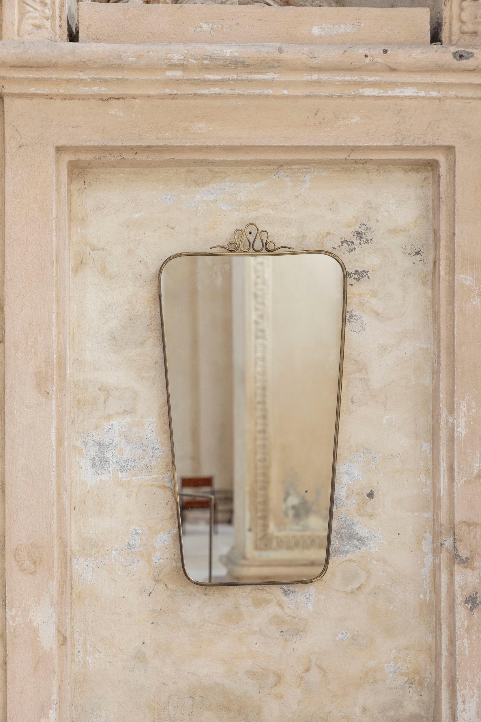 Mid-Century Modern Italian brass wall mirror attributed to Gio Ponti For Sale