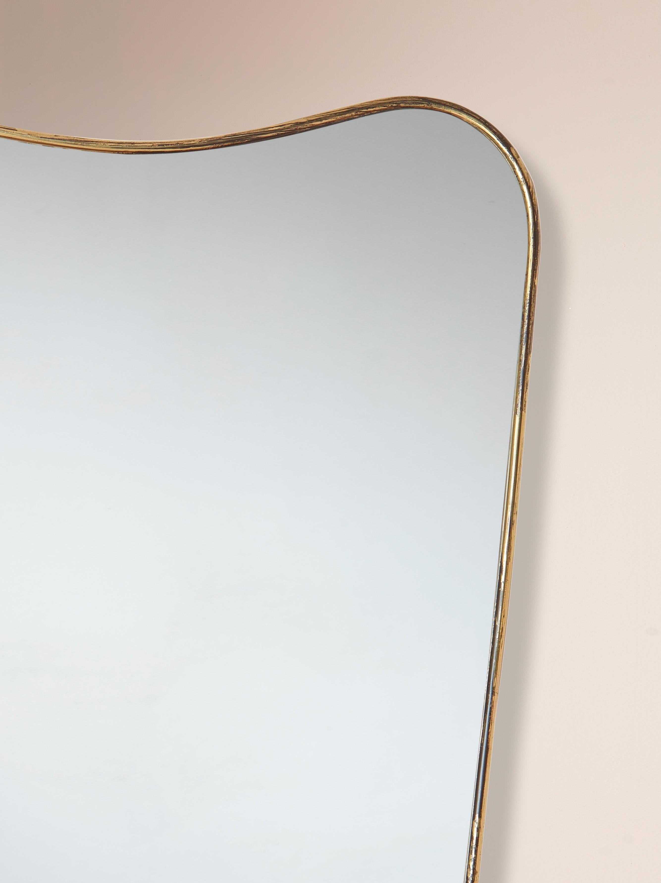 Italian Mid-Century Modern Brass wall Mirror, Italy, 1960s In Good Condition In Chiavari, Liguria