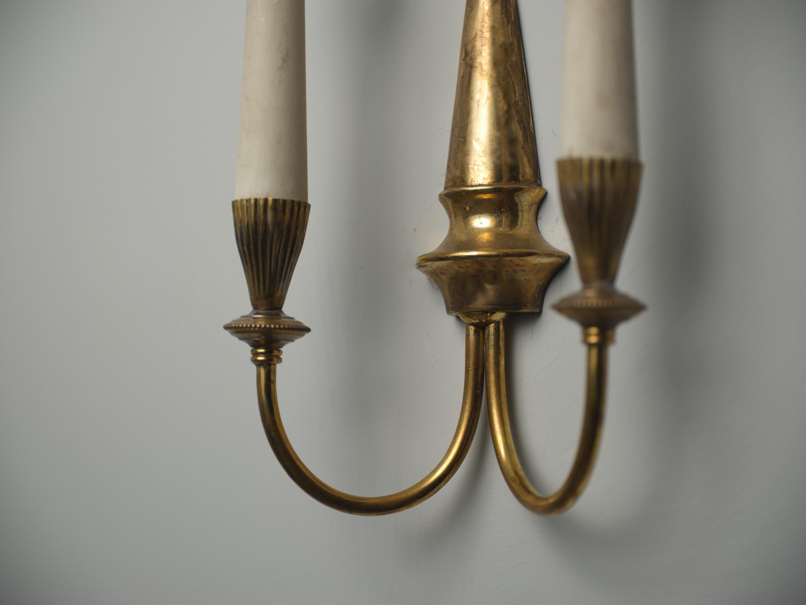Mid-Century Modern Italian Brass Wall Sconce, 1950s For Sale