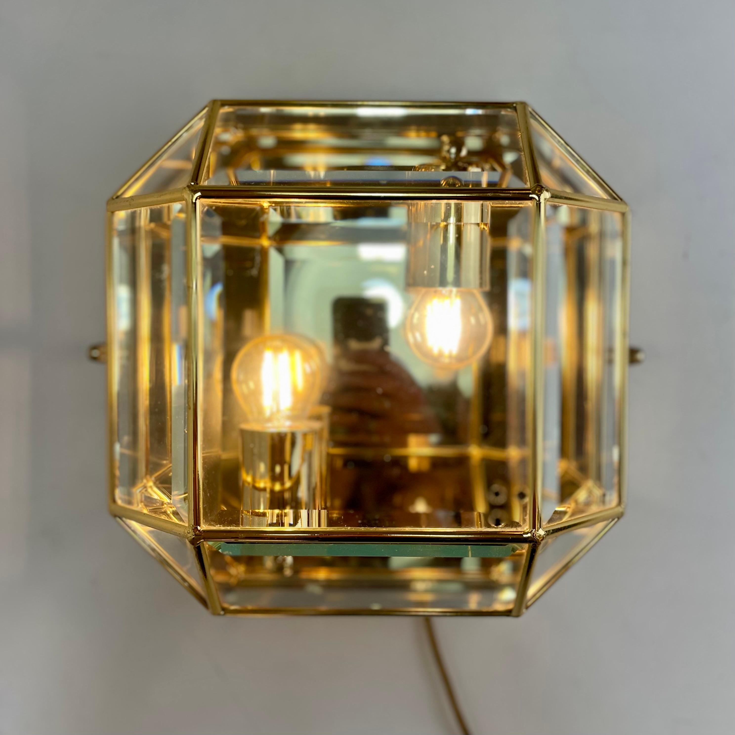 Italian Brass Wall Sconce, 1980s For Sale 5