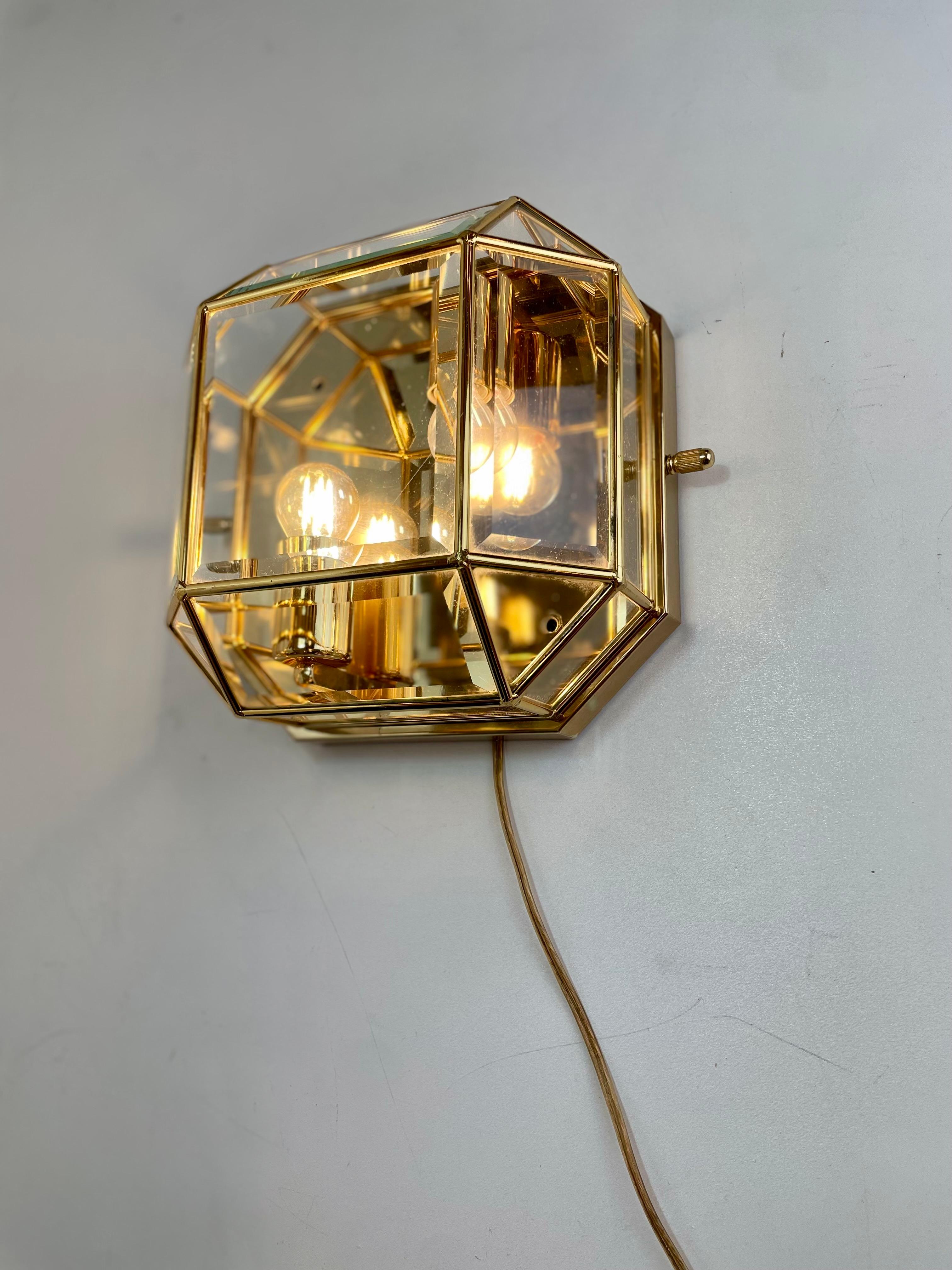 Italian Brass Wall Sconce, 1980s For Sale 6