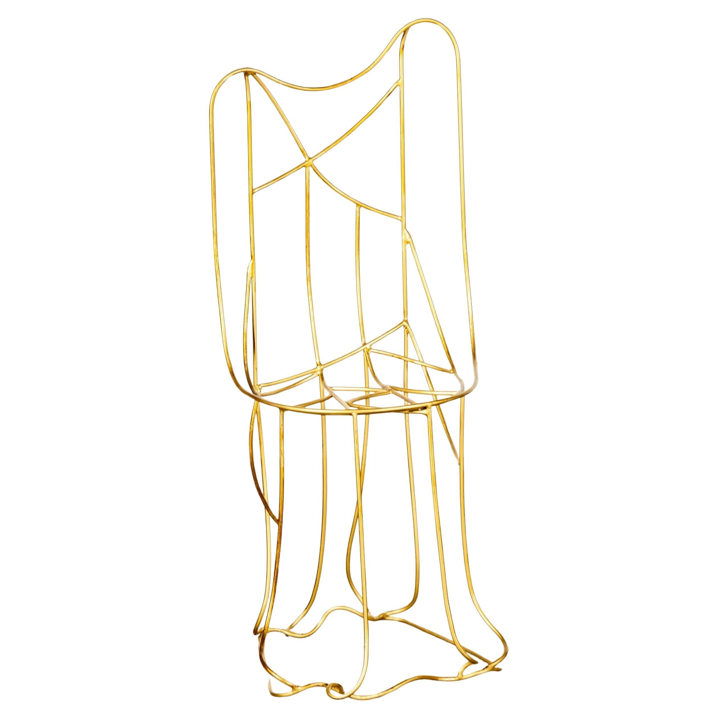 Silla italiana con figura de alambre de latón