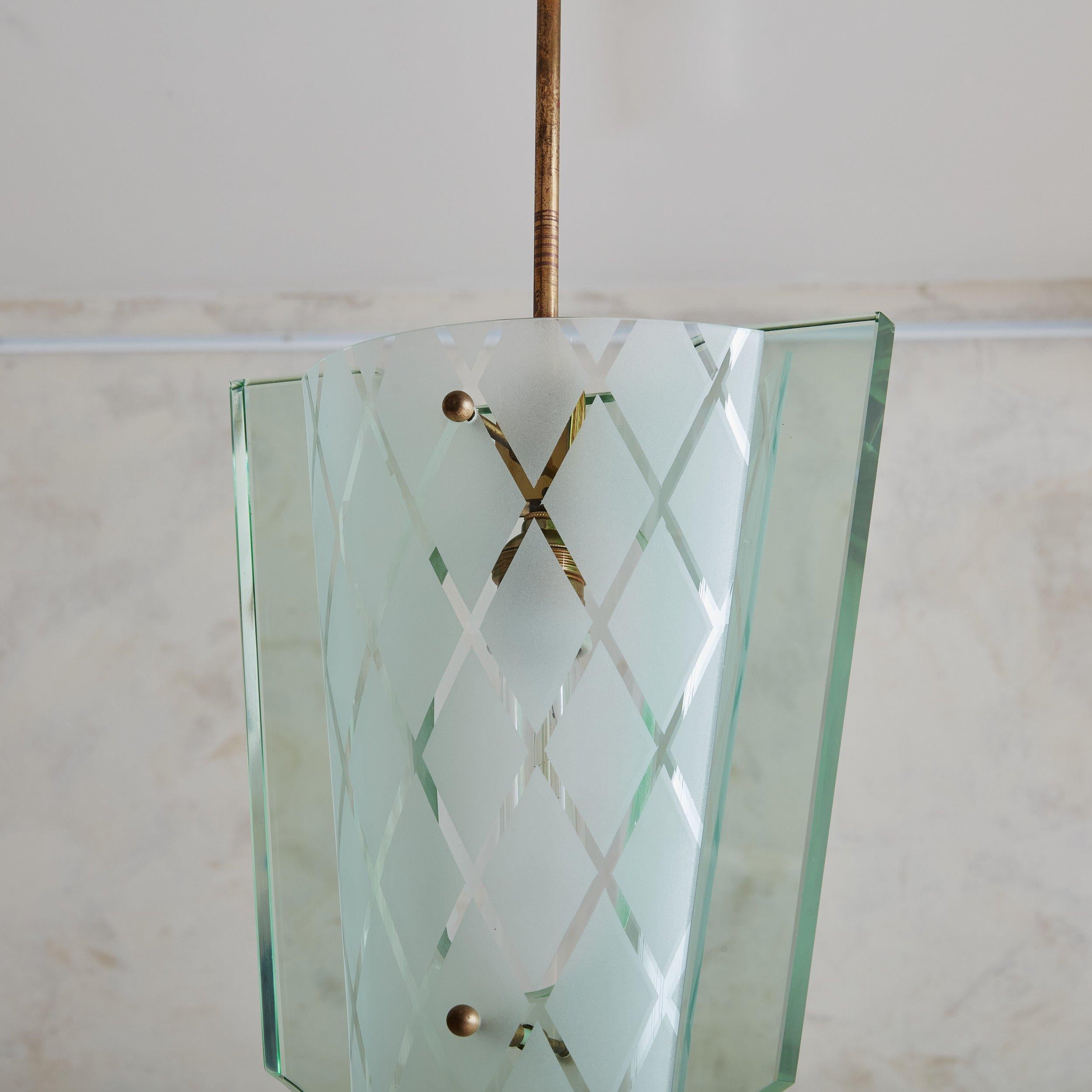Italian Brass+Glass Pendant Light by Pietro Chiesa for Fontana Arte, Italy 1950s For Sale 1