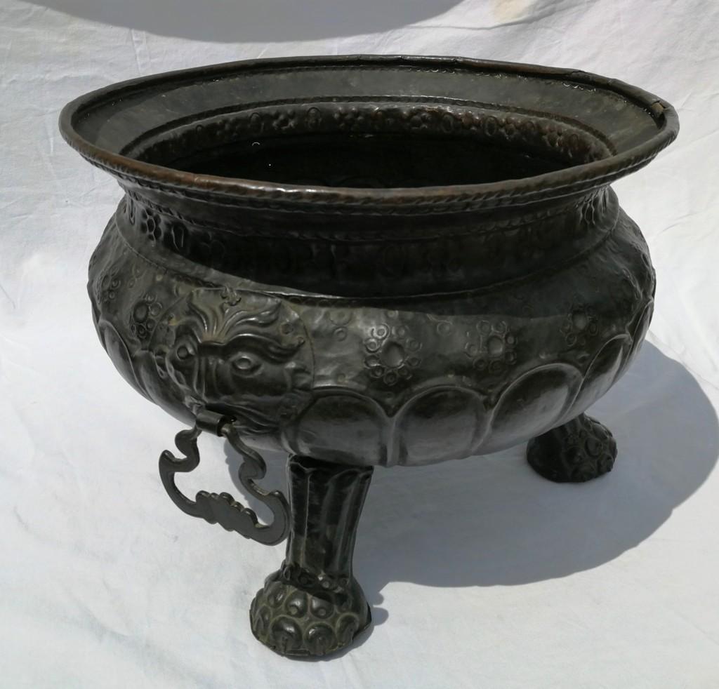 Italian Brazier in Burnished Copper, Venice, 16th Century, Italy Renaissance In Good Condition For Sale In Varmo, IT