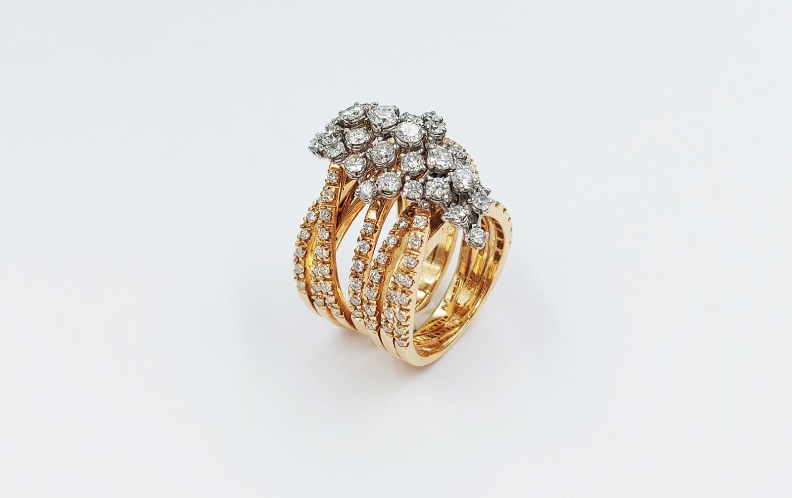Contemporary Italian Brilliant Cut Diamond 3.46 Carats 18 Carats Rose White Gold Ring For Sale