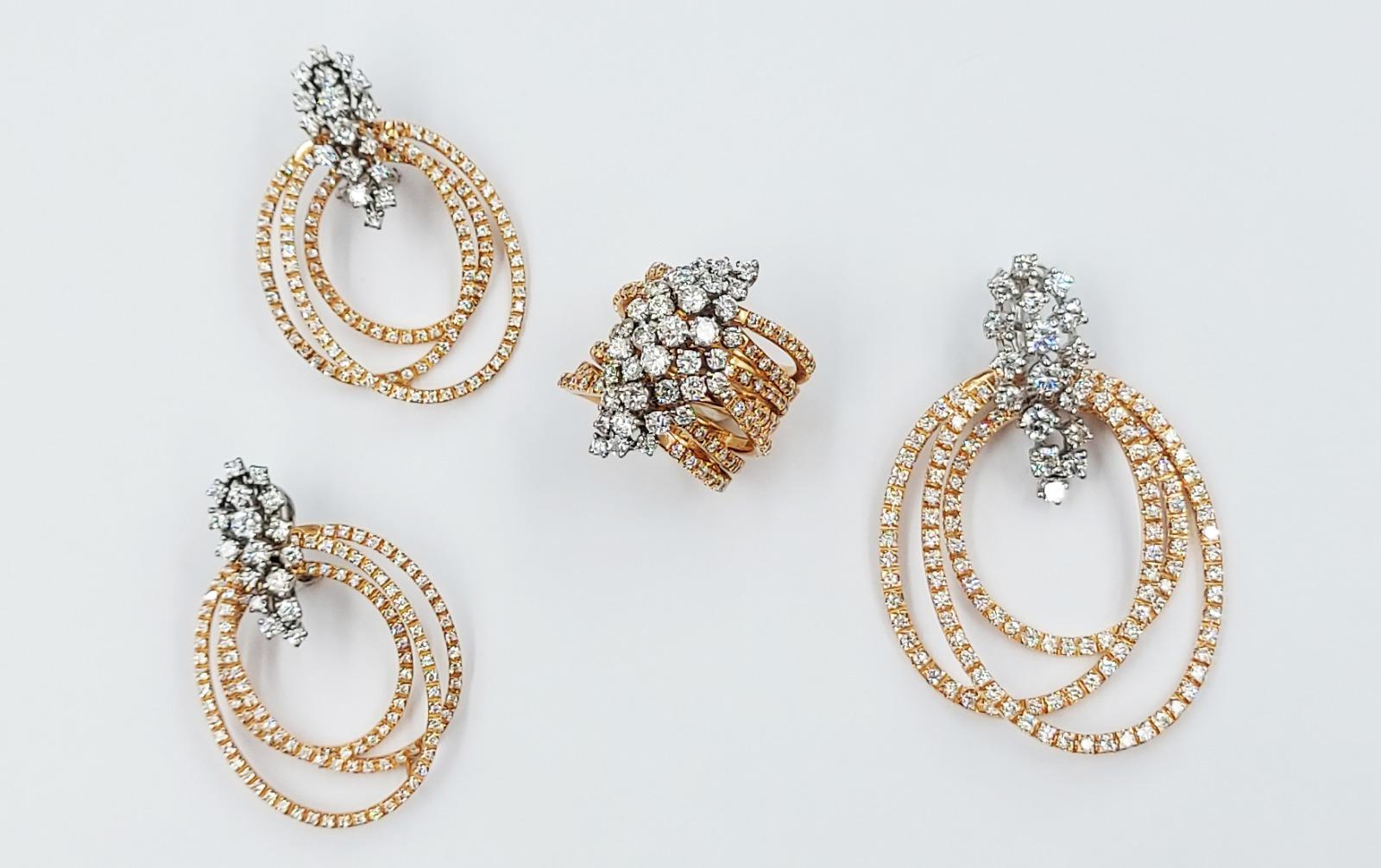 Taille brillant Pendentif italien en or blanc et rose 18 carats avec diamants taille brillant de 4,27 carats en vente