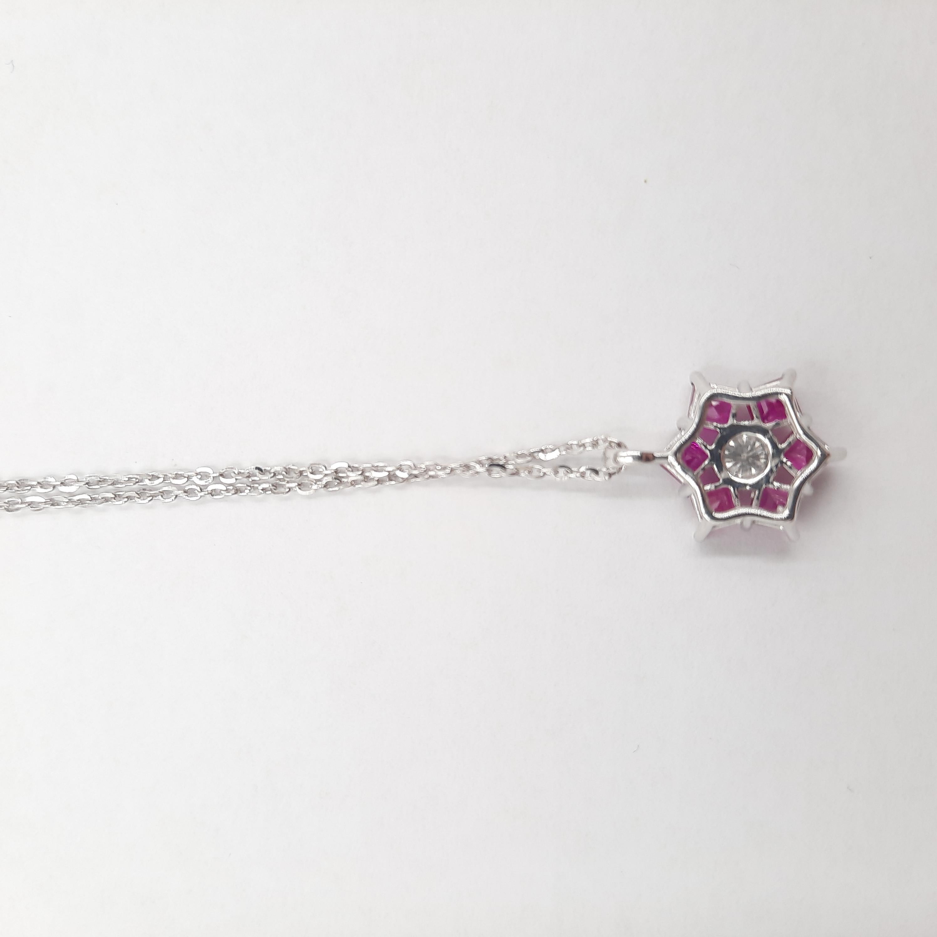 Italian Brilliant Cut Diamond Ruby 18 Carats White Gold Pendant Chain In New Condition For Sale In Marcianise, CE, IT