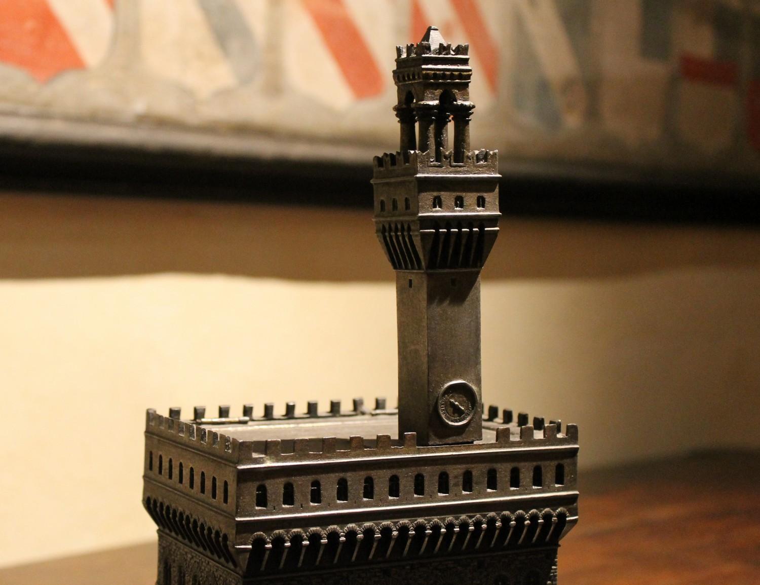 Cast Italian Bronze and Metal Jewelry Box Modeled as Palazzo Vecchio, Florence, 1940s
