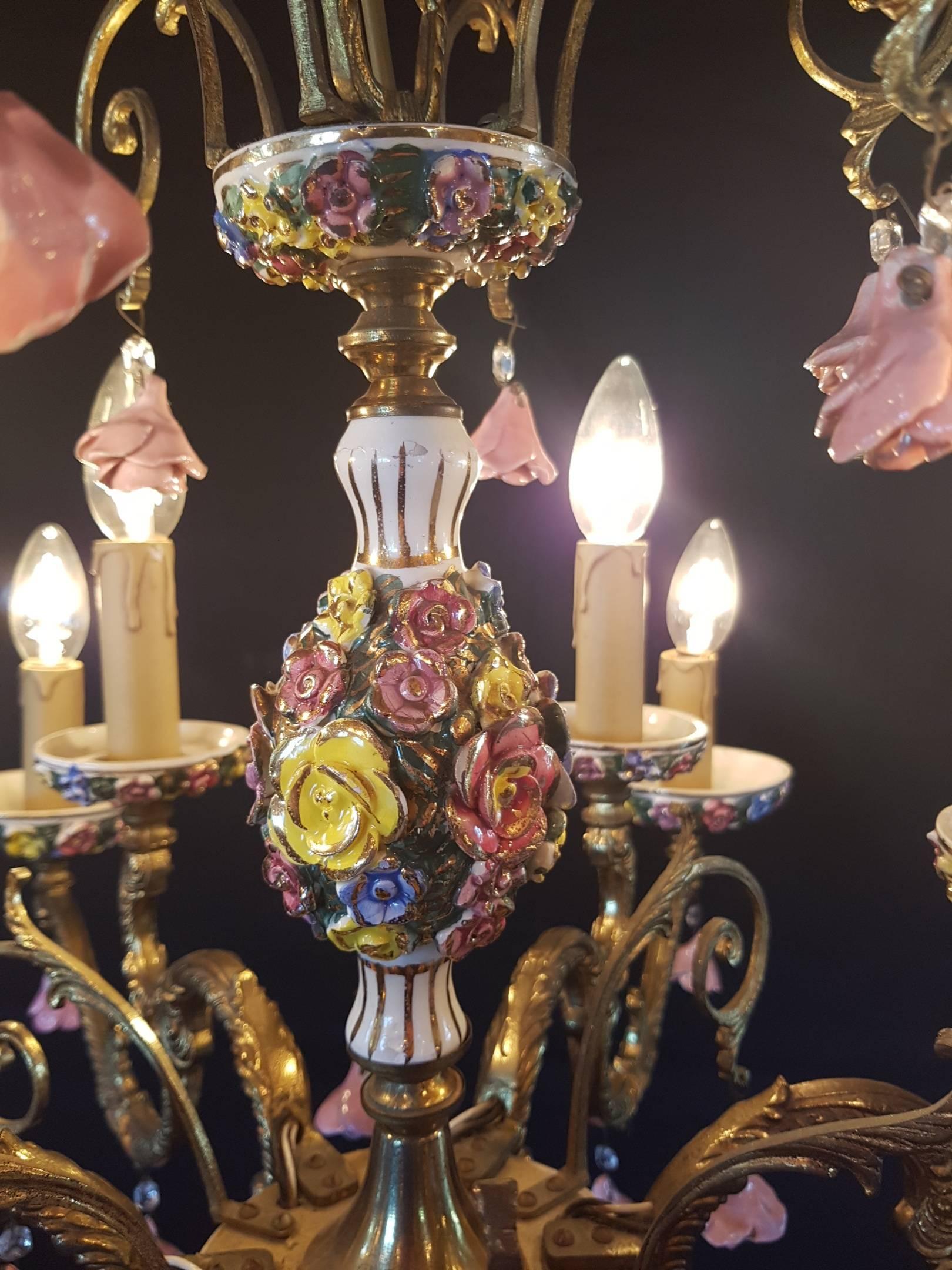 Italian Bronze and Porcelain Chandelier with Flowers, 12 Lights, 20th Century For Sale 3