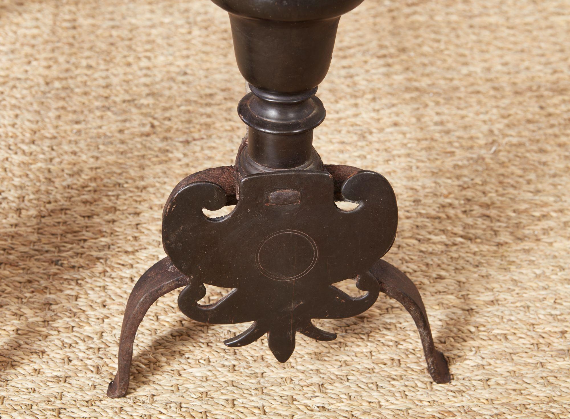 XVIIIe siècle et antérieur Andirons en bronze italiens C.I.C. 1680 en vente