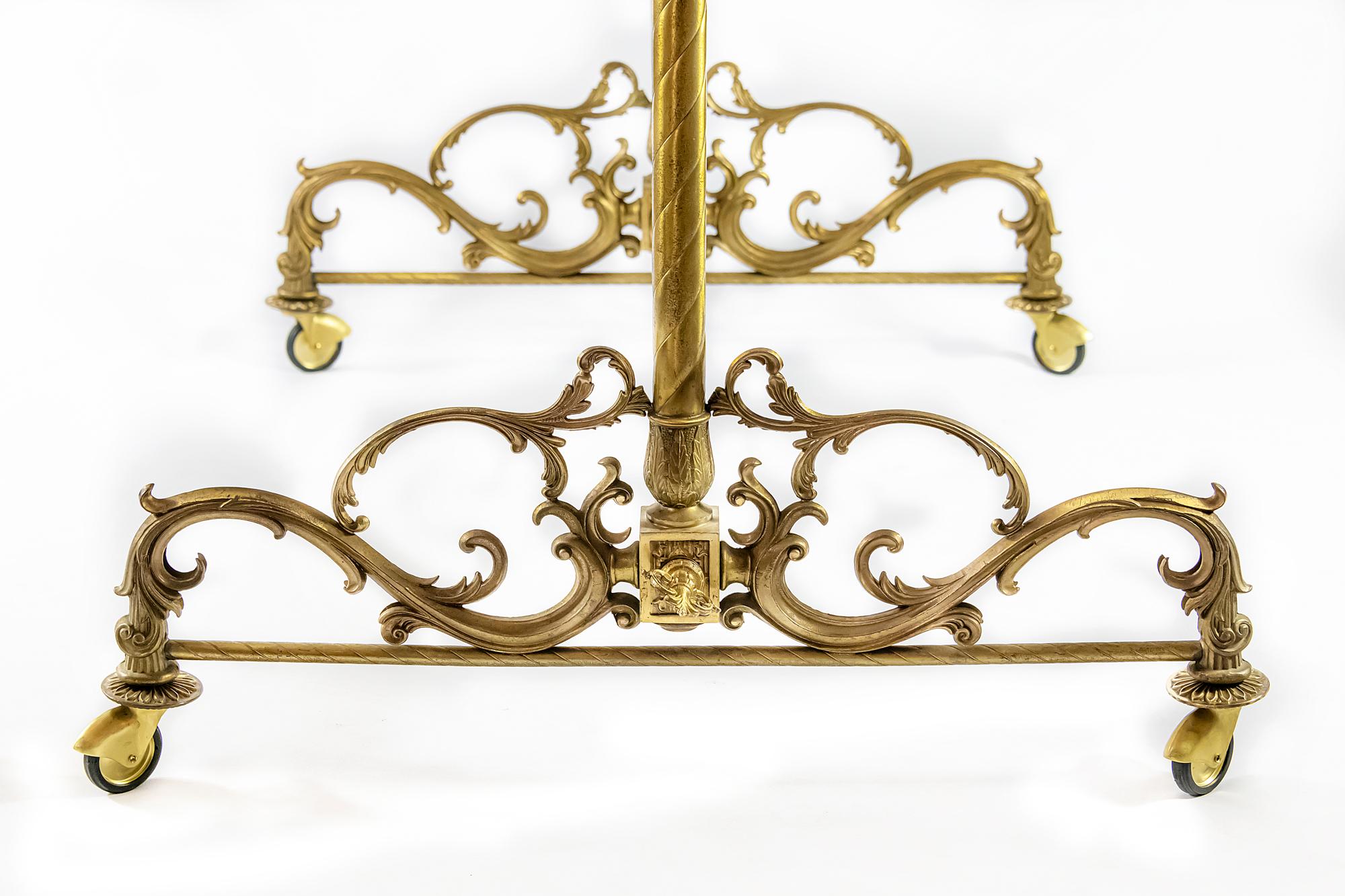 Italian Bronze Coat/Clothes Rack Stand In Good Condition In Vilnius, LT