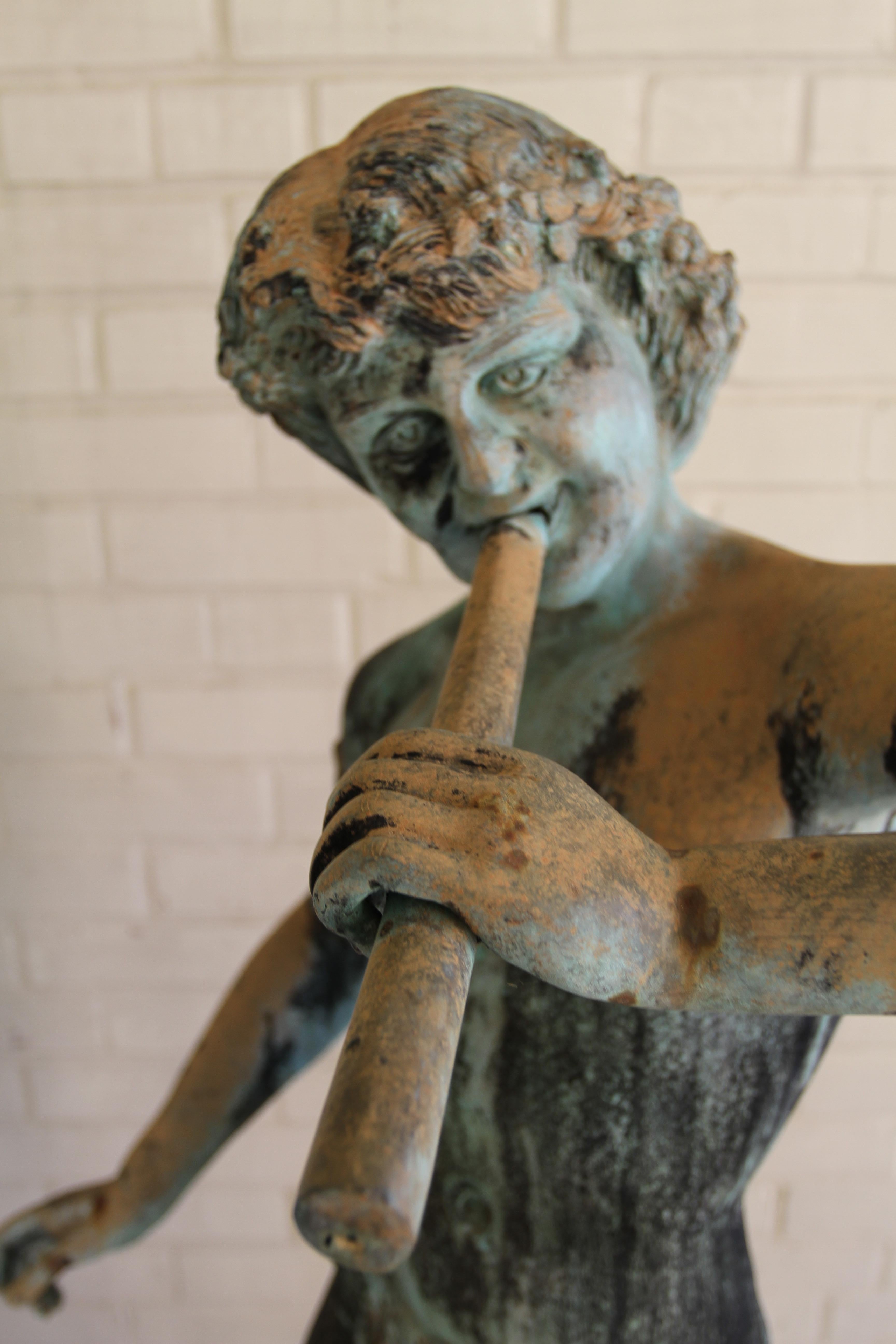 Statue de jardin ou fontaine en bronze italienne représentant Pan jouant de la flûte, début C.I.C. en vente 7