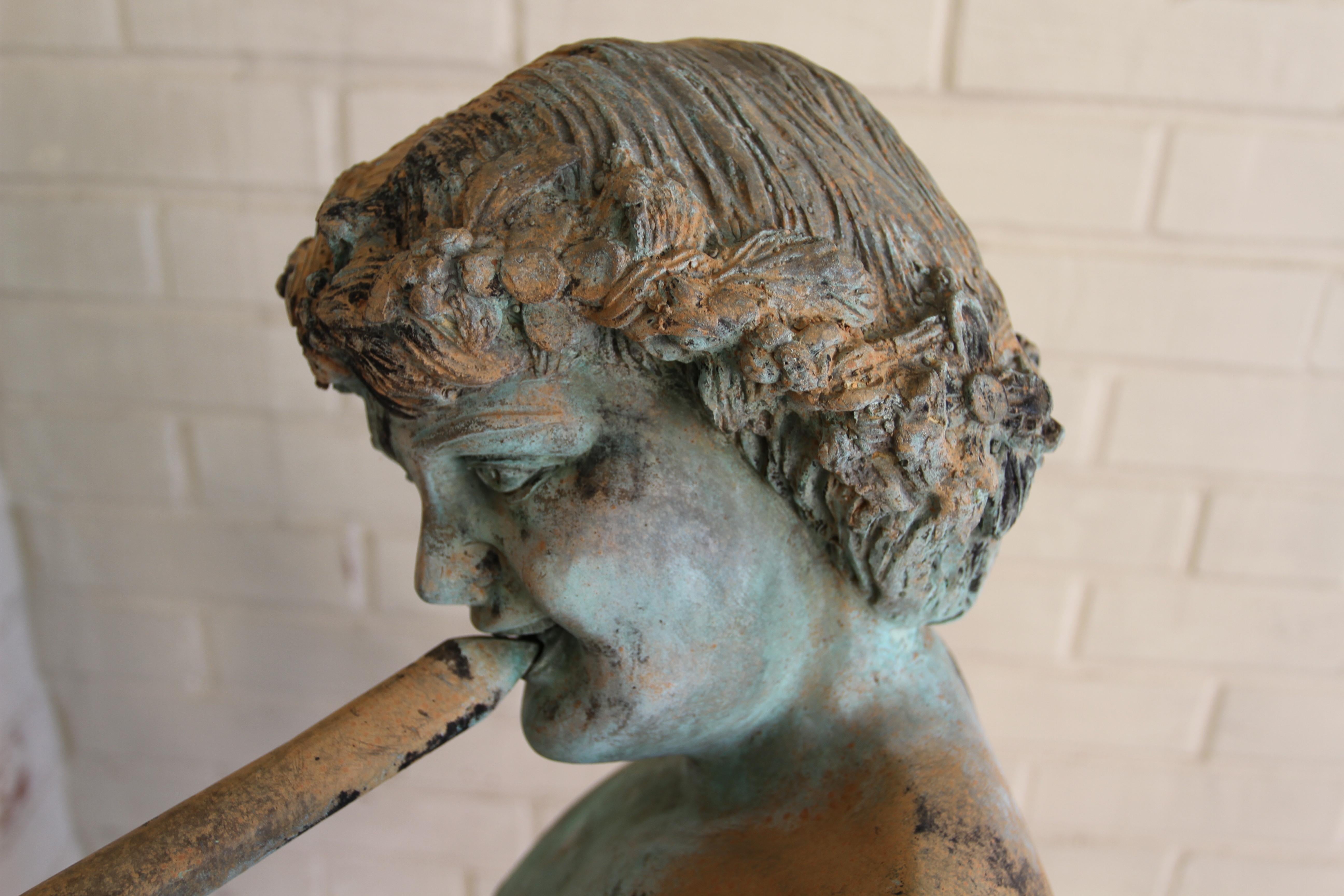 Statue de jardin ou fontaine en bronze italienne représentant Pan jouant de la flûte, début C.I.C. en vente 8