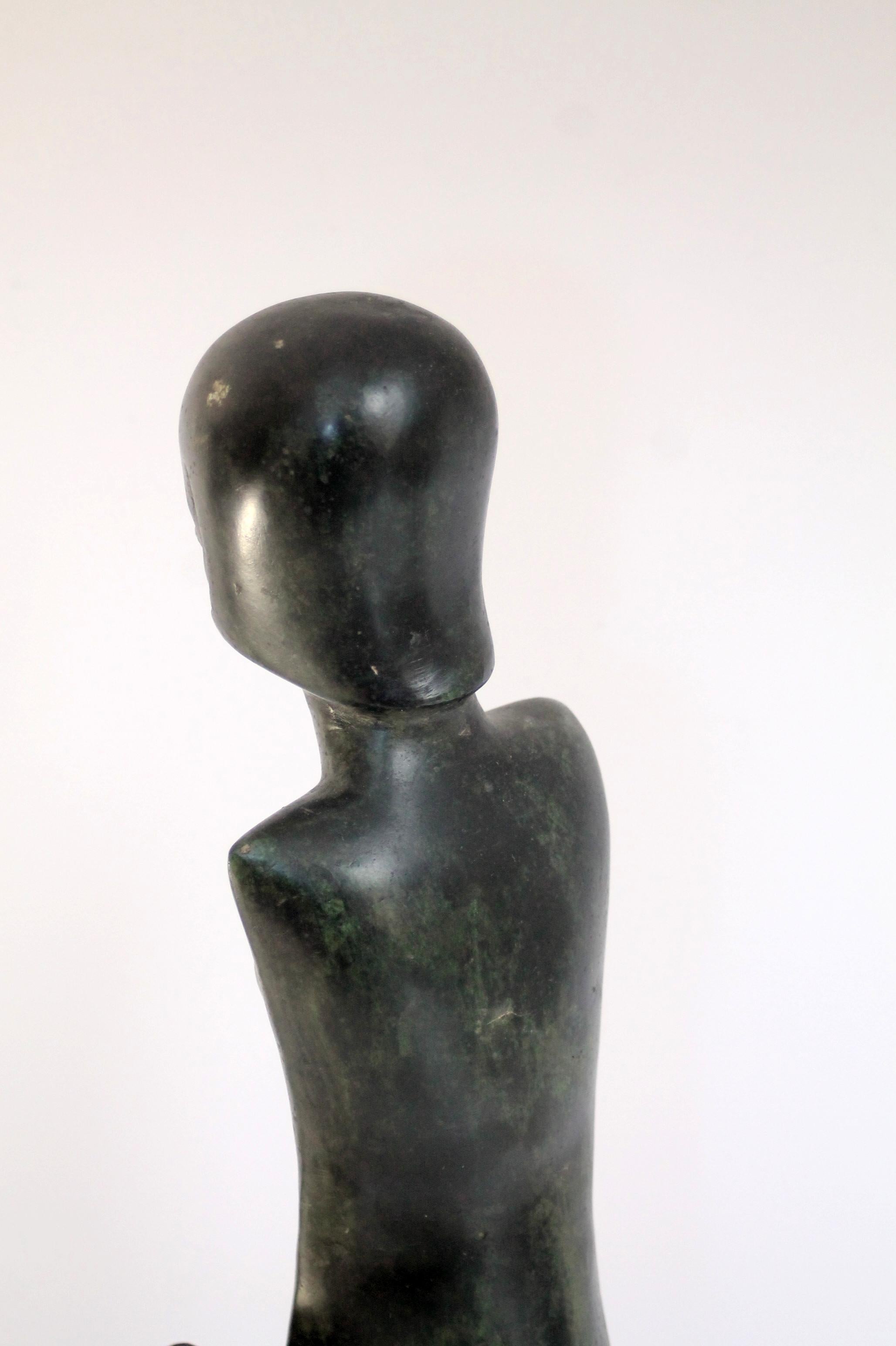 Italian Bronze mid-century modern woman sculpture (59x17x12cm).  An eye-catcher! For Sale 9