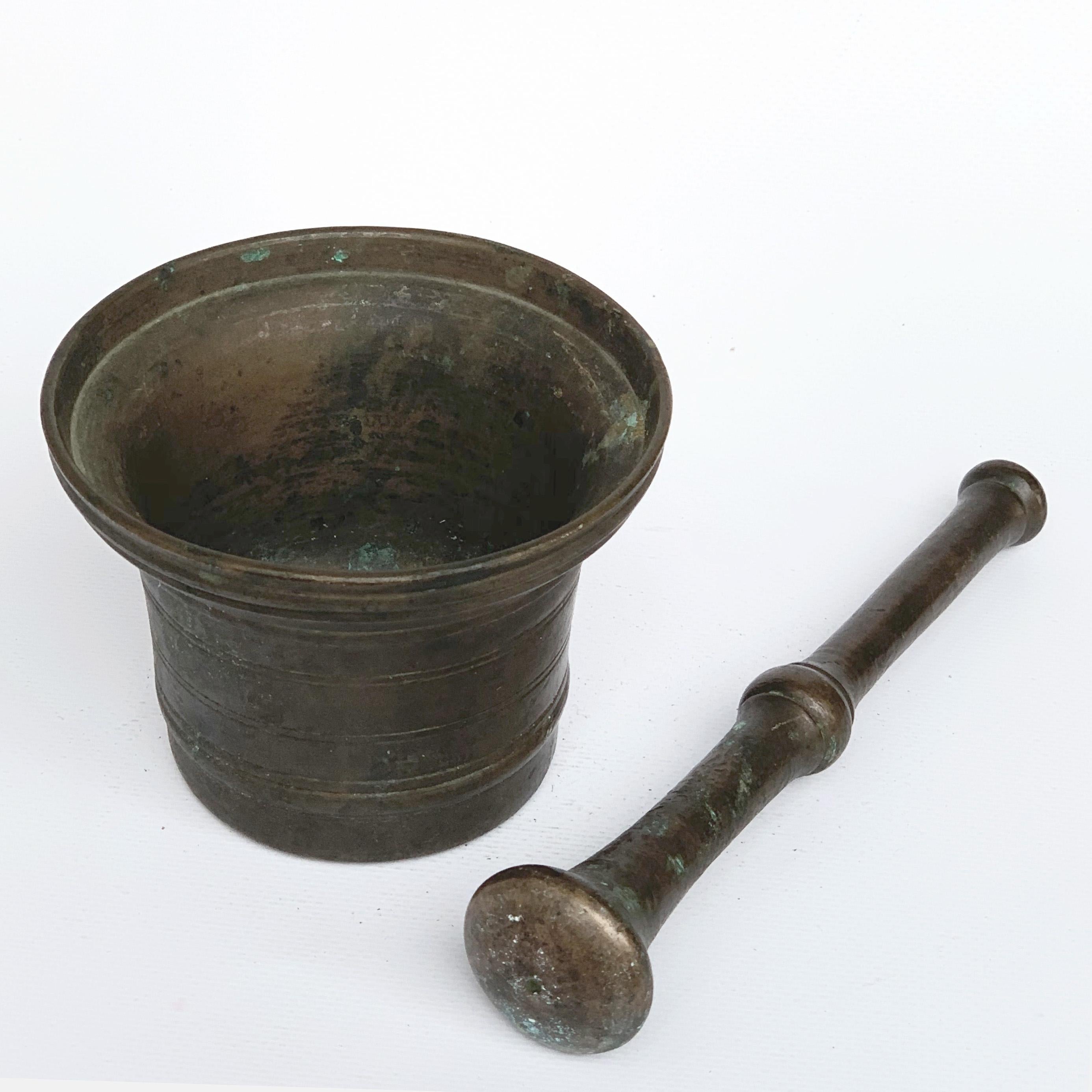 Grand Tour Italian Bronze Mortar and Pestle, Original Patina, Italy, Pharmacy or Herbalist For Sale