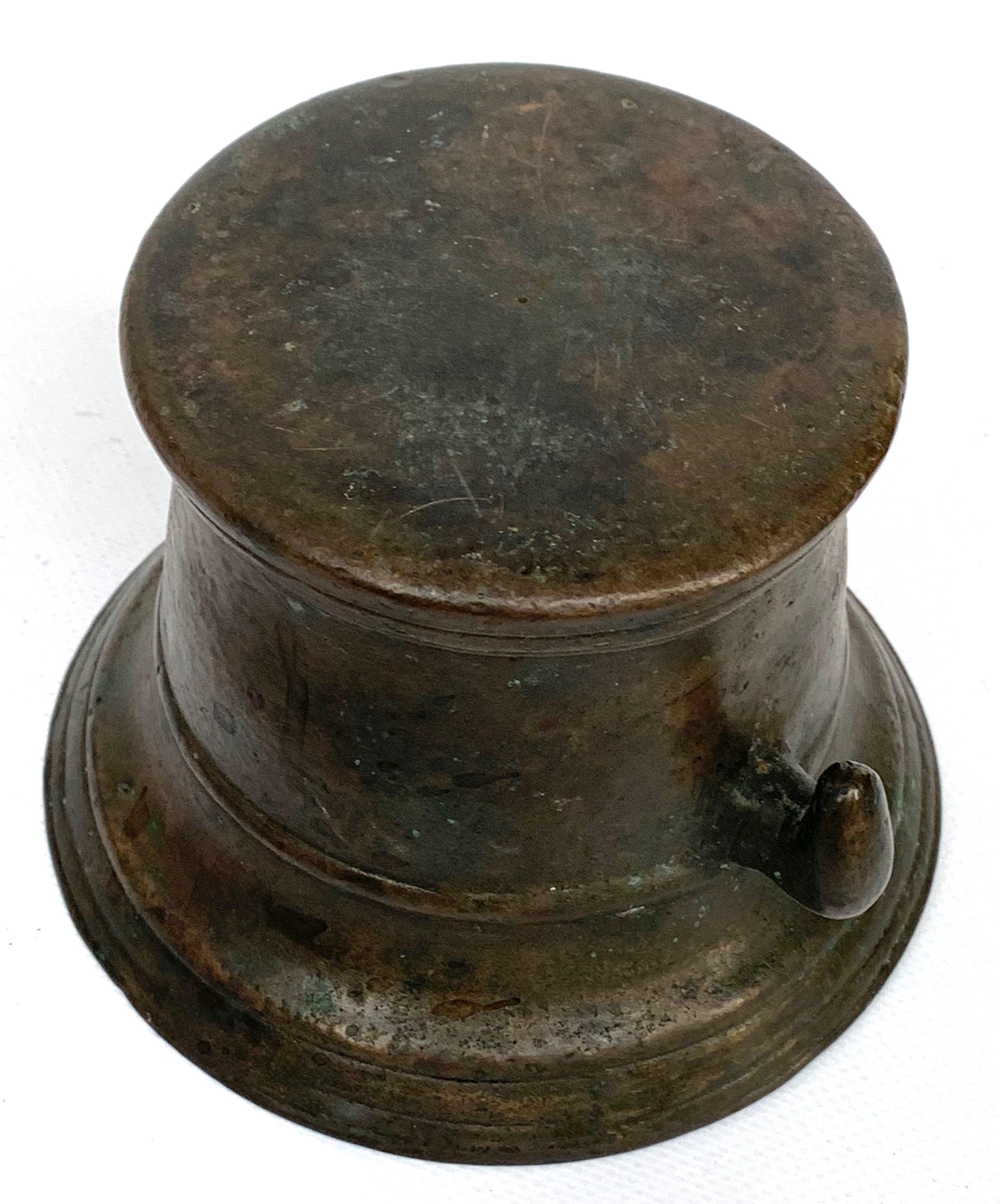 Italian Bronze Mortar and Pestle, Original Patina, Italy, Pharmacy or Herbalist In Good Condition For Sale In Roma, IT