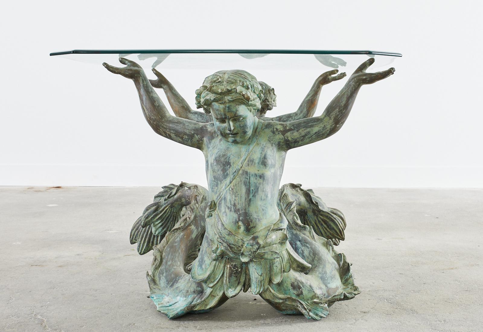 Table centrale néoclassique italienne Putti Di Mare en bronze  Bon état - En vente à Rio Vista, CA