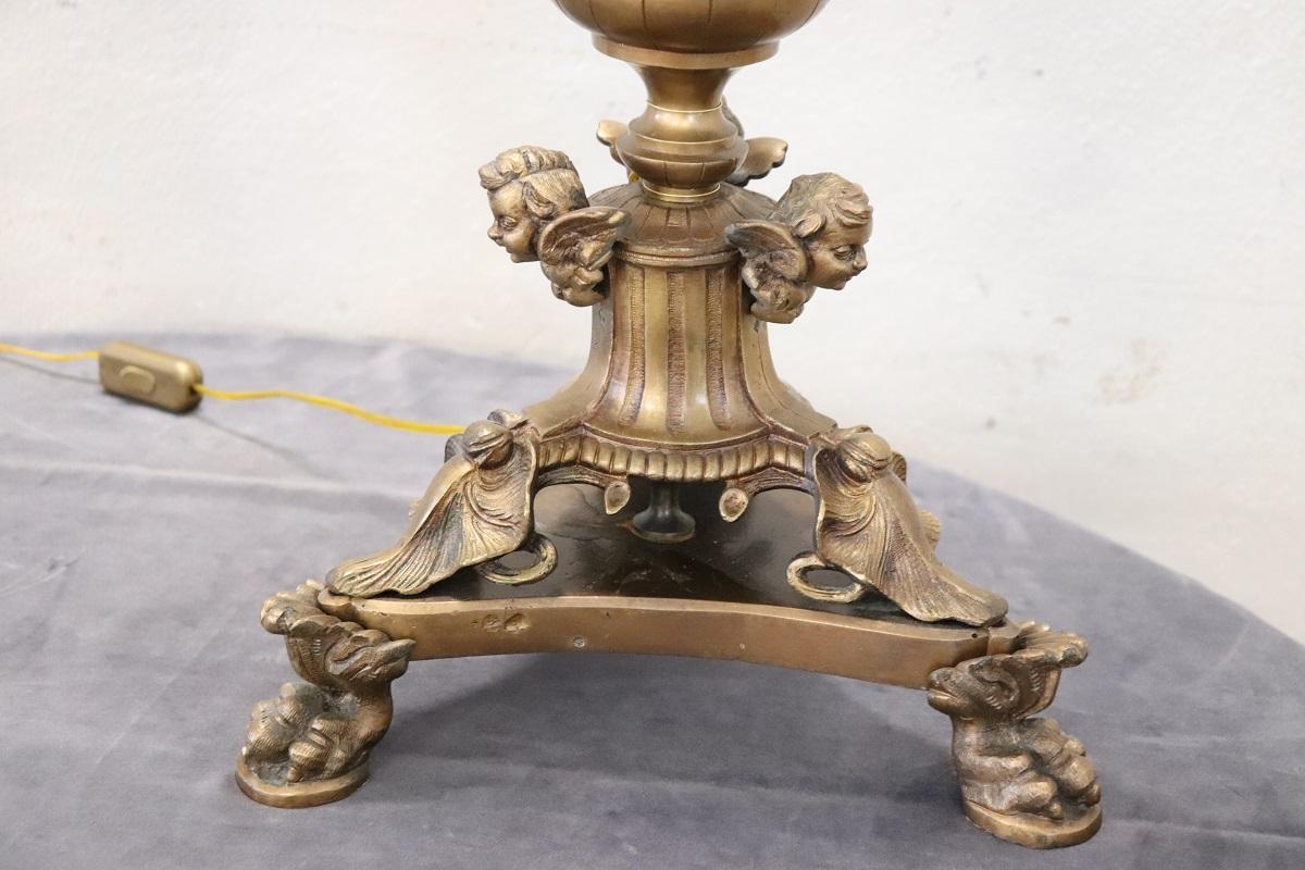 Coppia di candelabri o lampade da tavolo antichi in bronzo con sette luci in vendita 2
