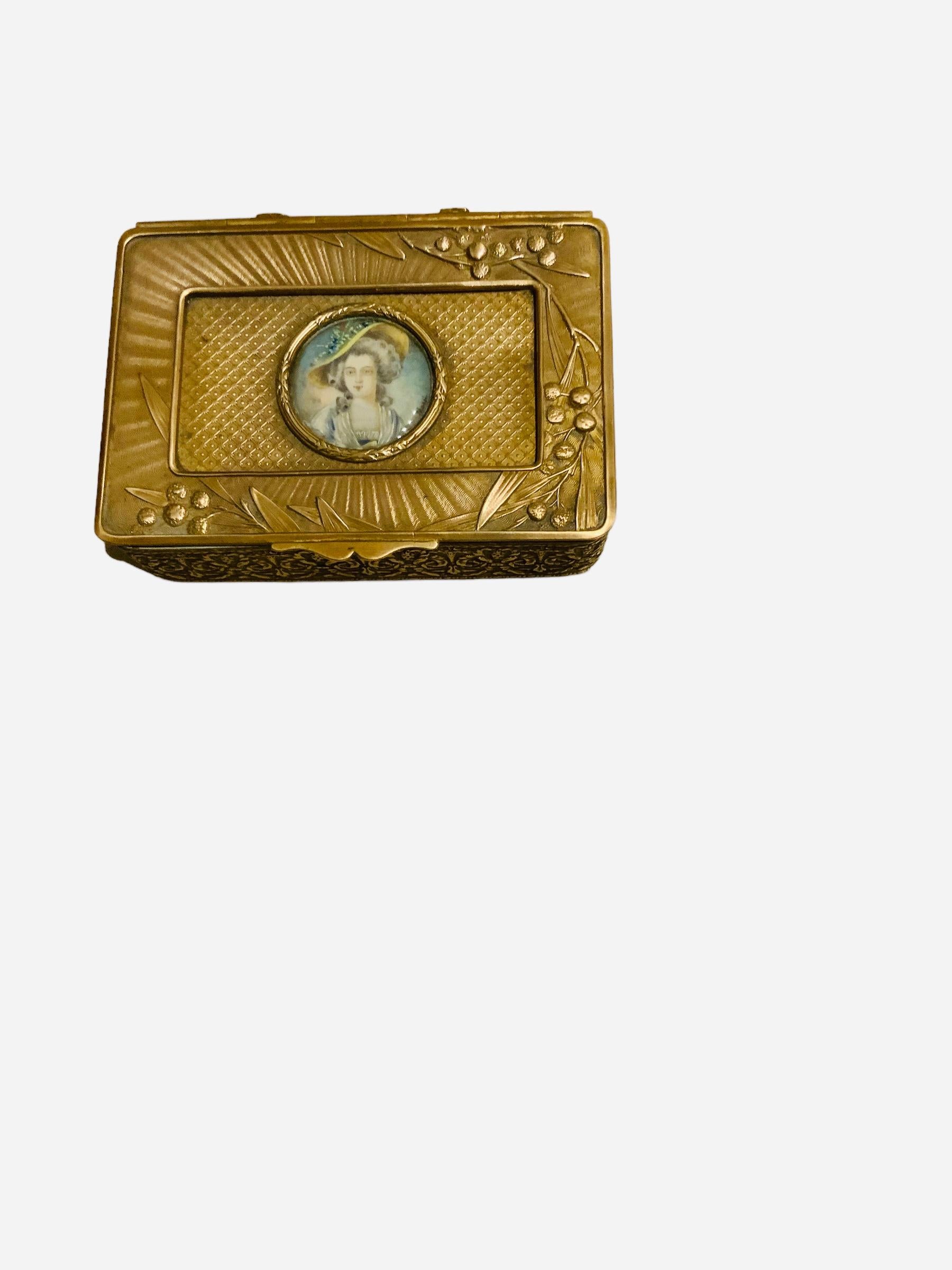 Embossed Italian Bronze Rectangular Portrait Jewelry/Vanity Box For Sale