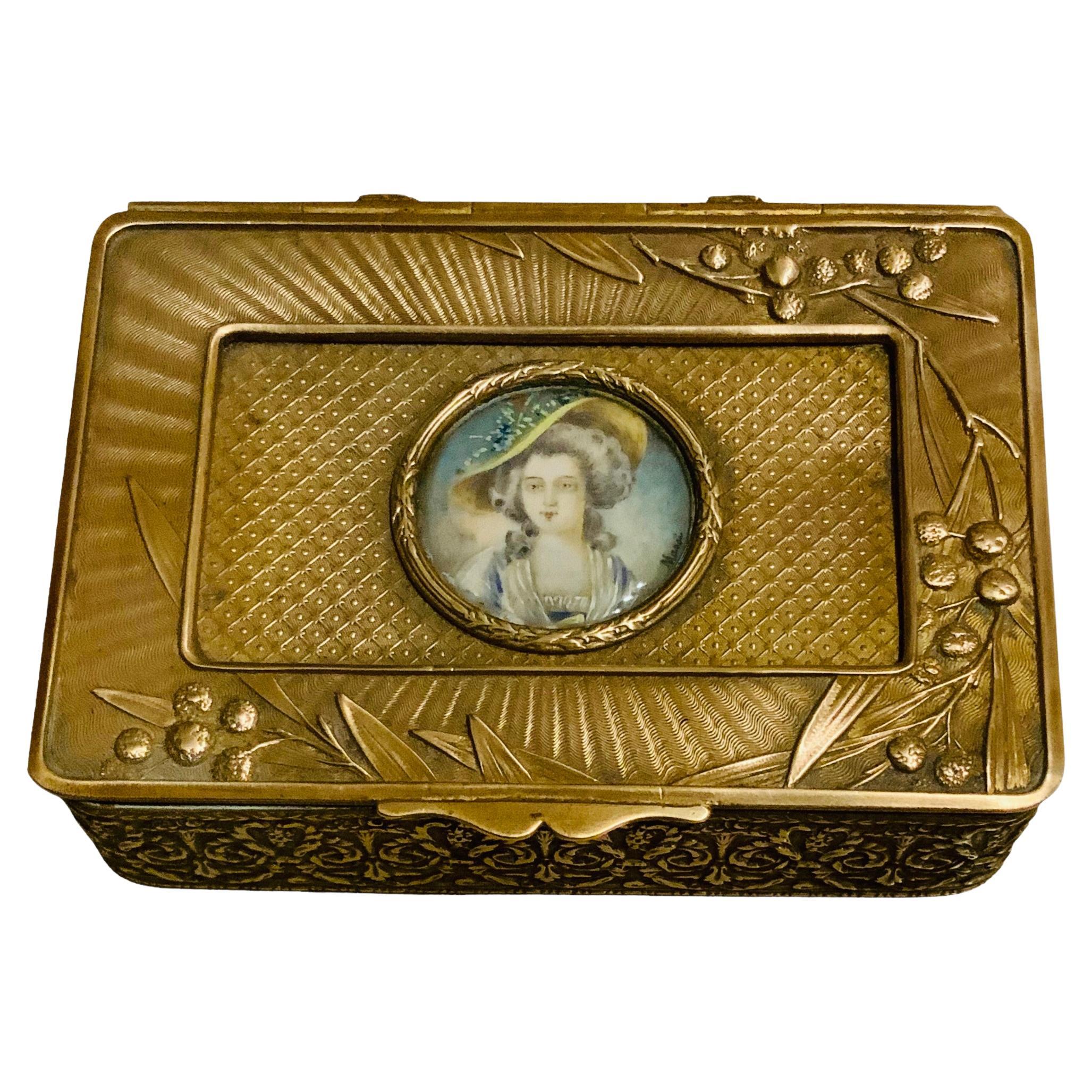 Boîte à bijoux/serviette italienne rectangulaire en bronze pour portraits en vente