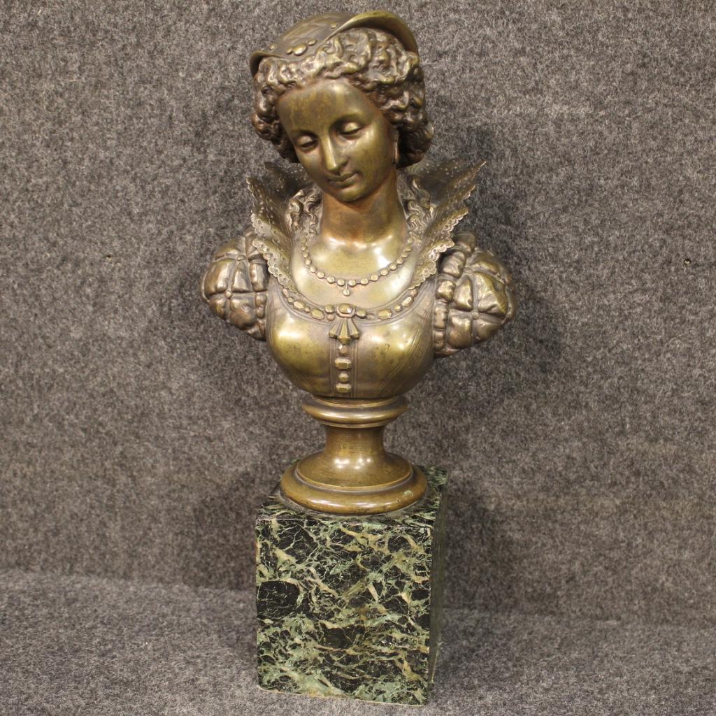 Italian Bronze Sculpture Bust of a Noblewoman, 20th Century For Sale 1